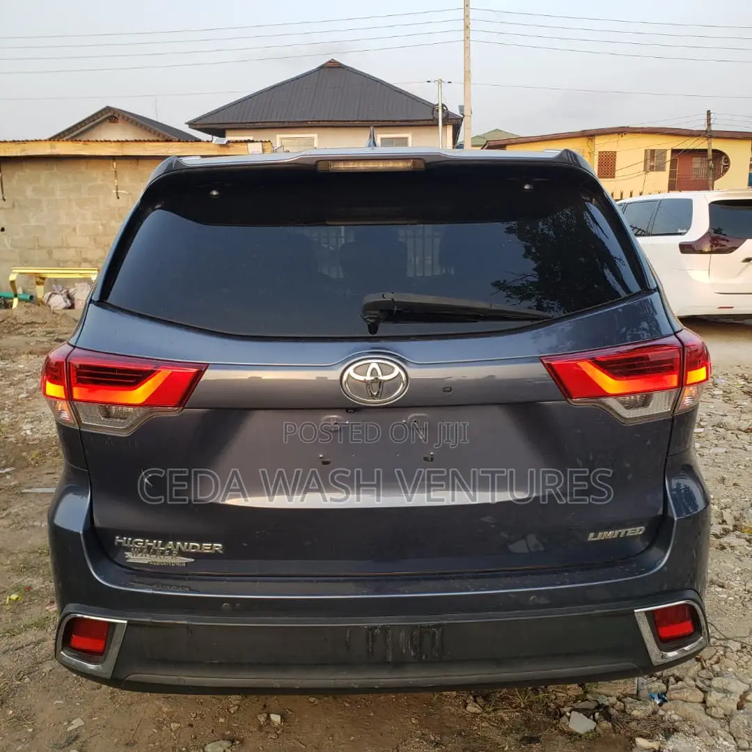 Toyota Highlander Limited 4x4 V6 (3.5L 6cyl 8A) 2018 Blue