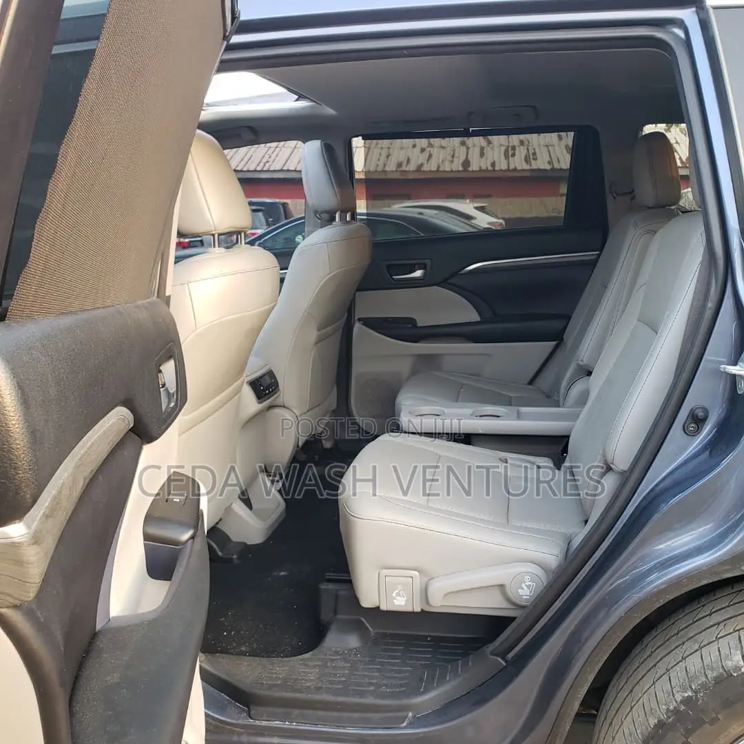 Toyota Highlander Limited 4x4 V6 (3.5L 6cyl 8A) 2018 Blue