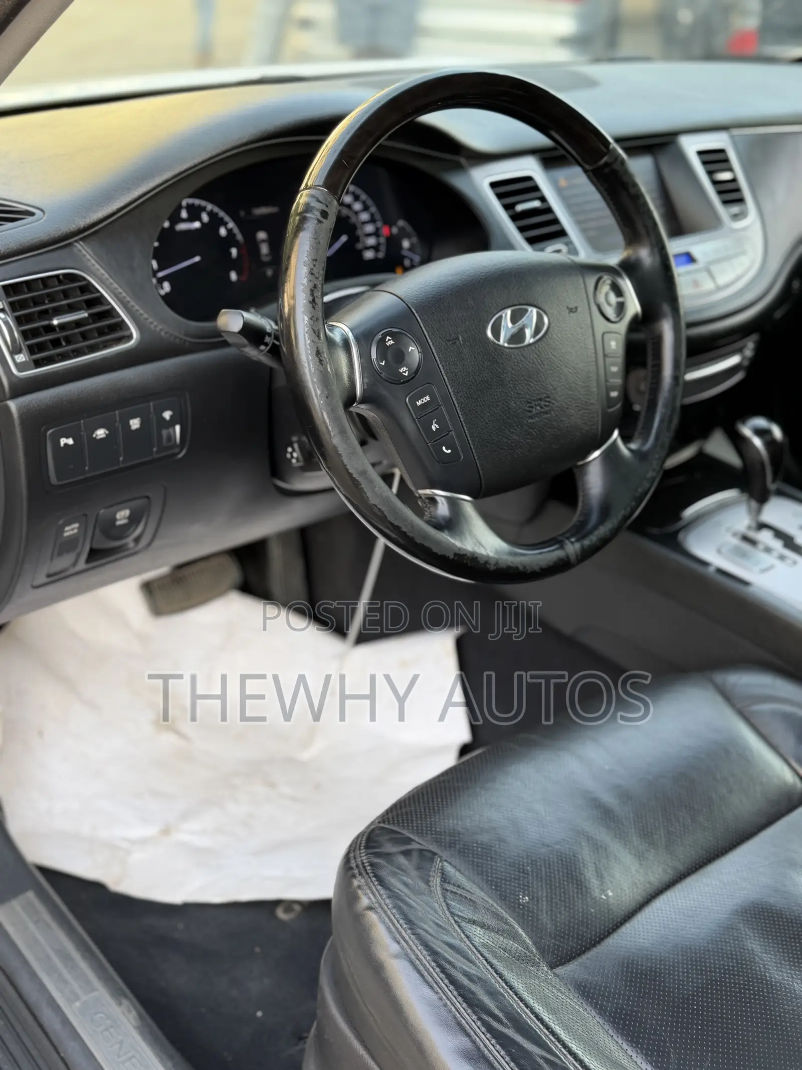 Hyundai Genesis 3.8 2013 White
