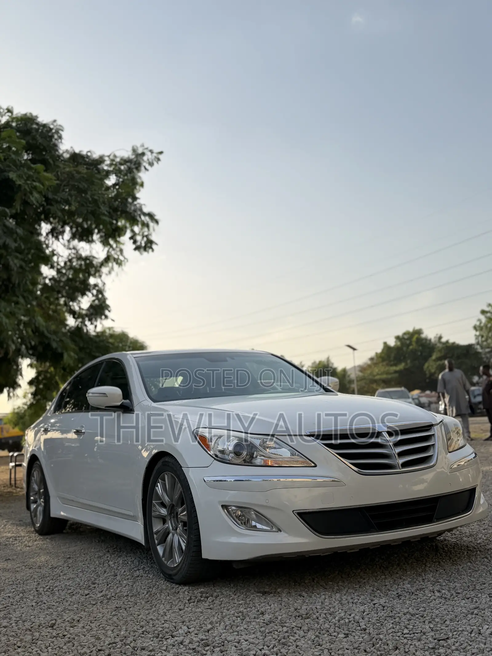 Hyundai Genesis 3.8 2013 White