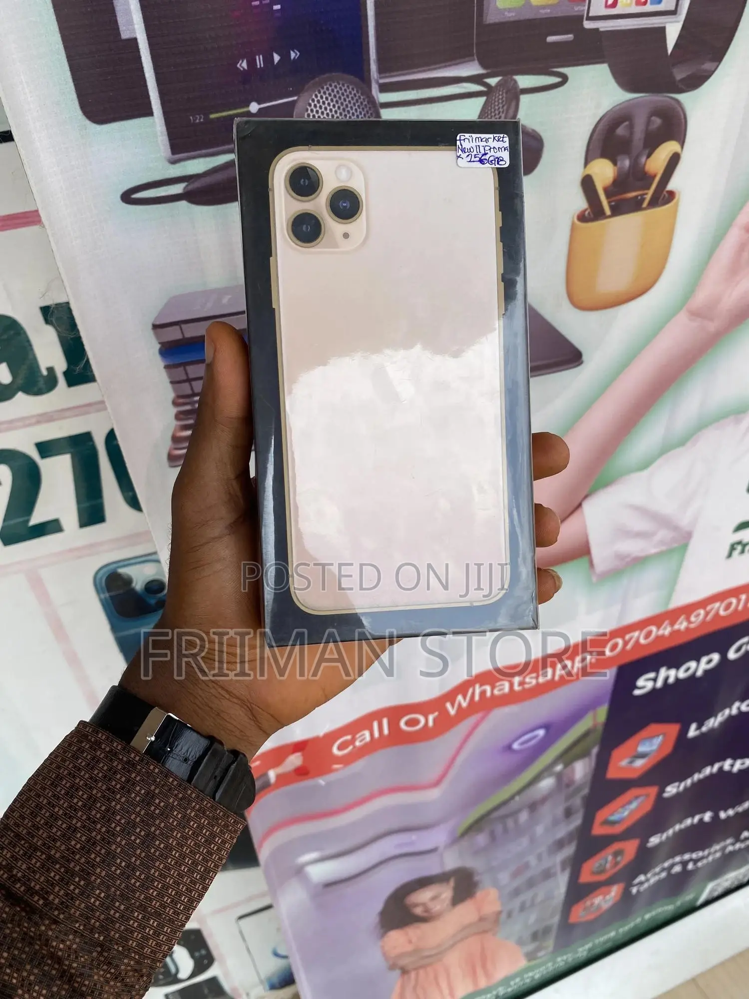 New Apple iPhone 11 Pro Max 256 GB Gold