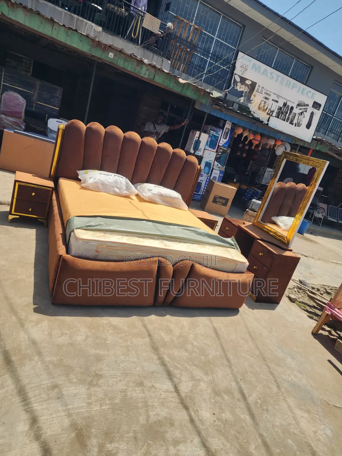 5ft Tall 6by6 Executive Bed Stand.