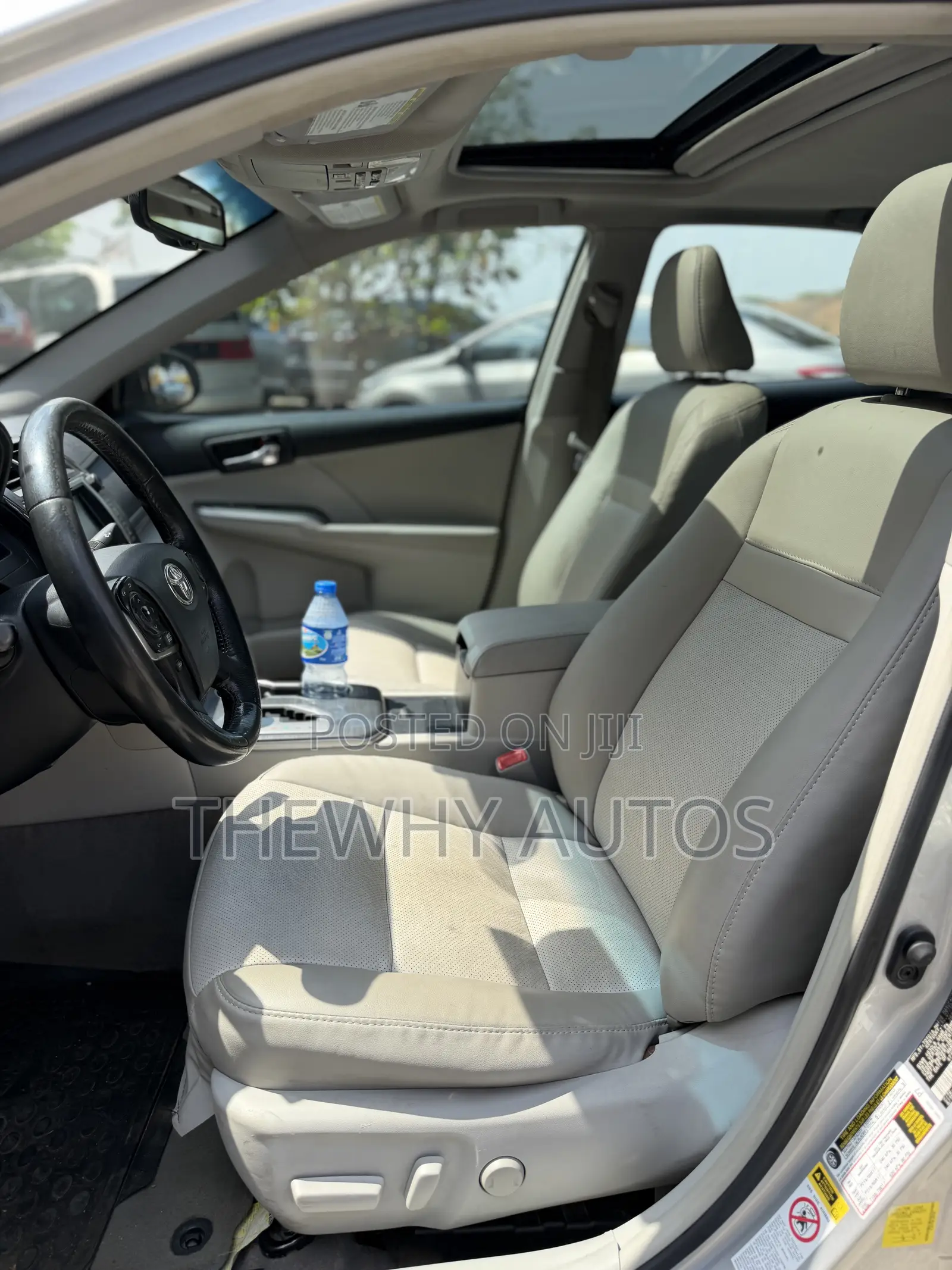 Toyota Camry XLE 4dr Sedan (2.5L 4cyl 6A) 2013 Silver
