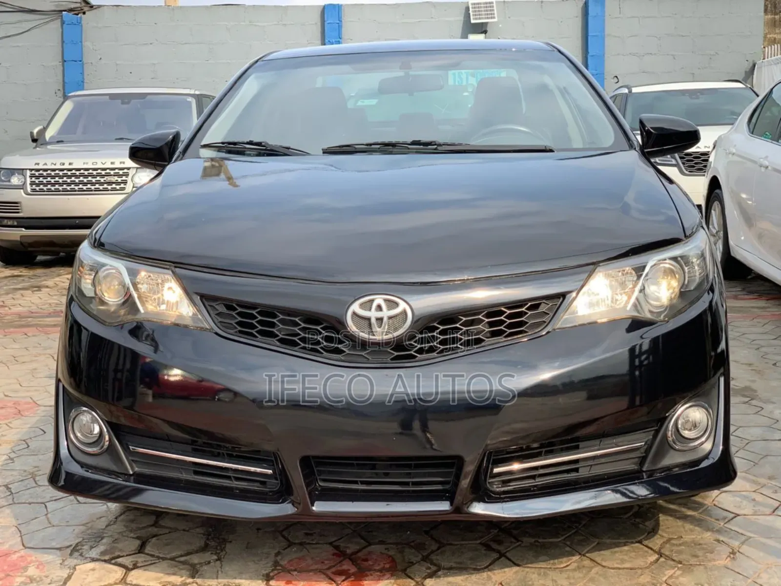 Toyota Camry SE 4dr Sedan (2.5L 4cyl 6A) 2014 Gray