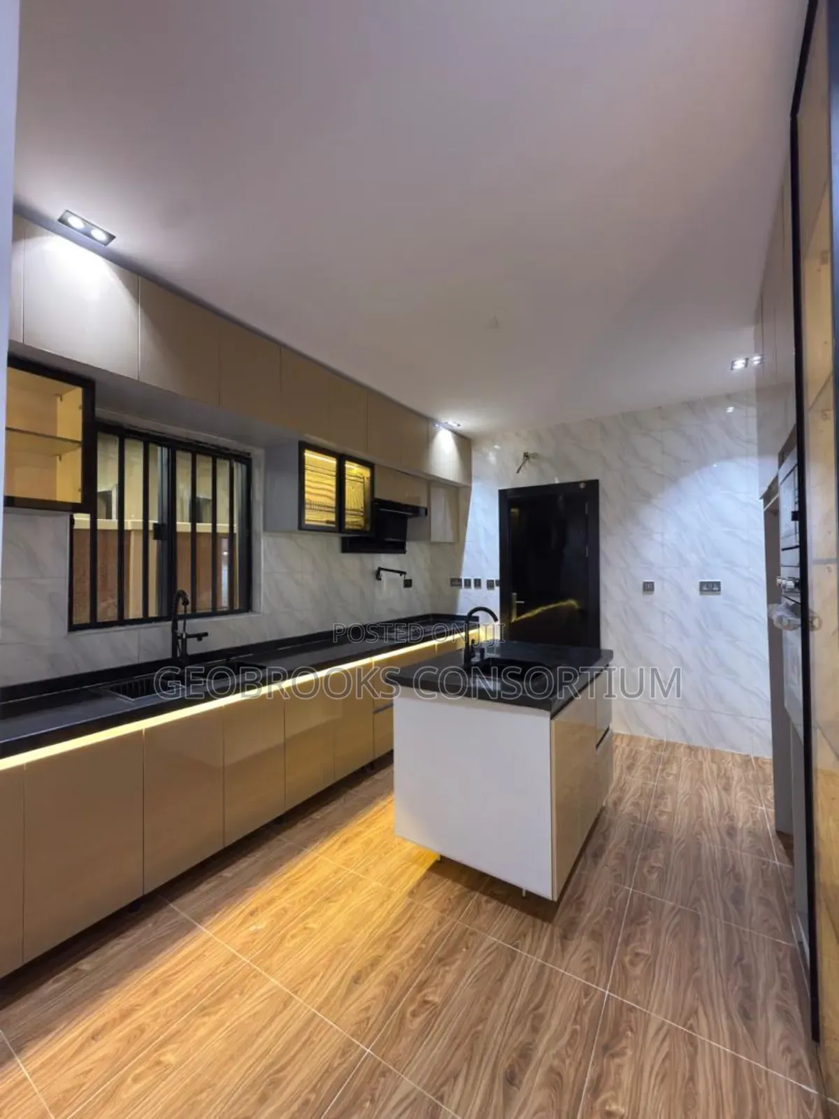 4bdrm Duplex in Carlton Gate Estate., Akobo for sale