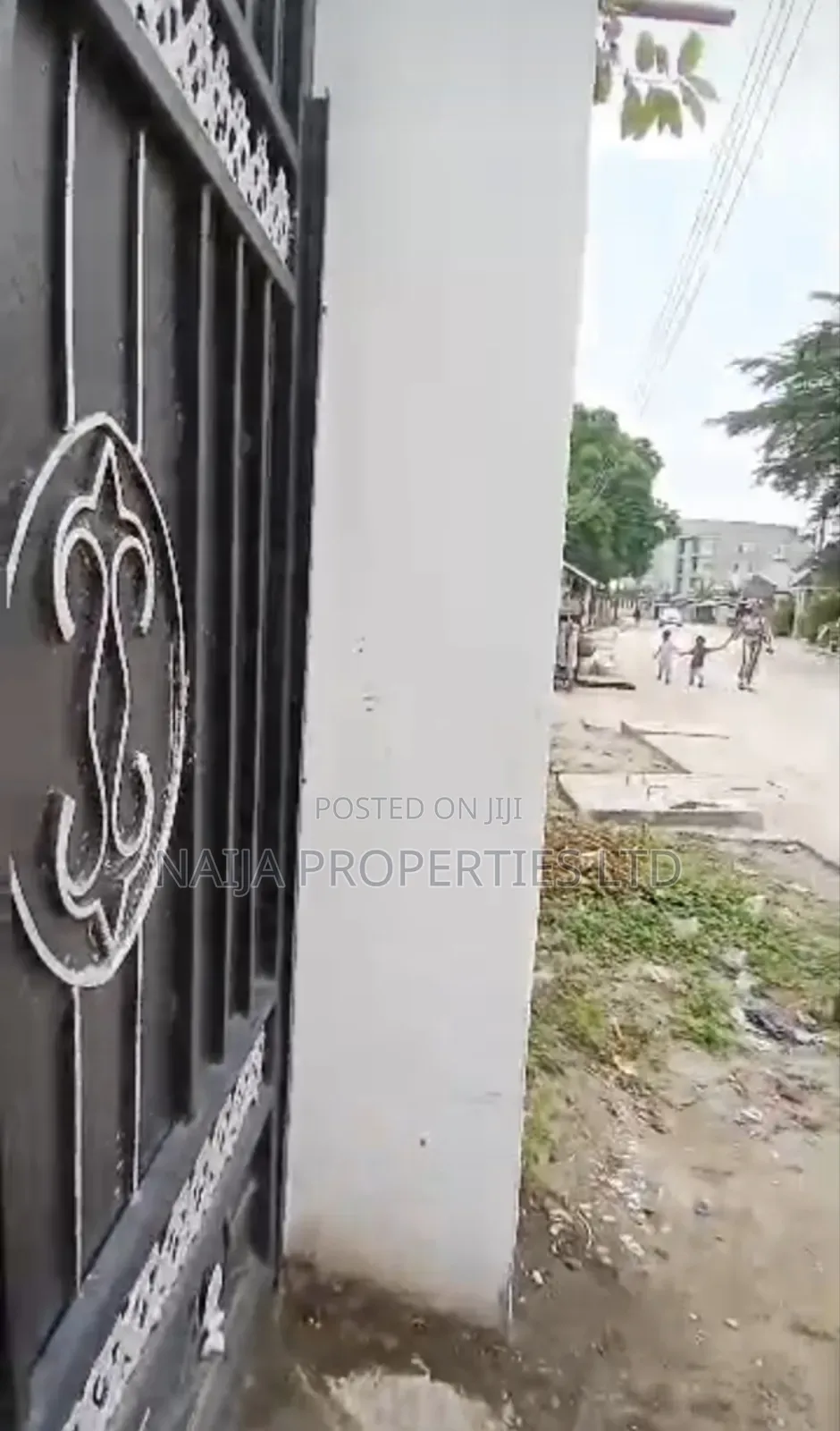 1bdrm Block of Flats in Awoyaya for sale
