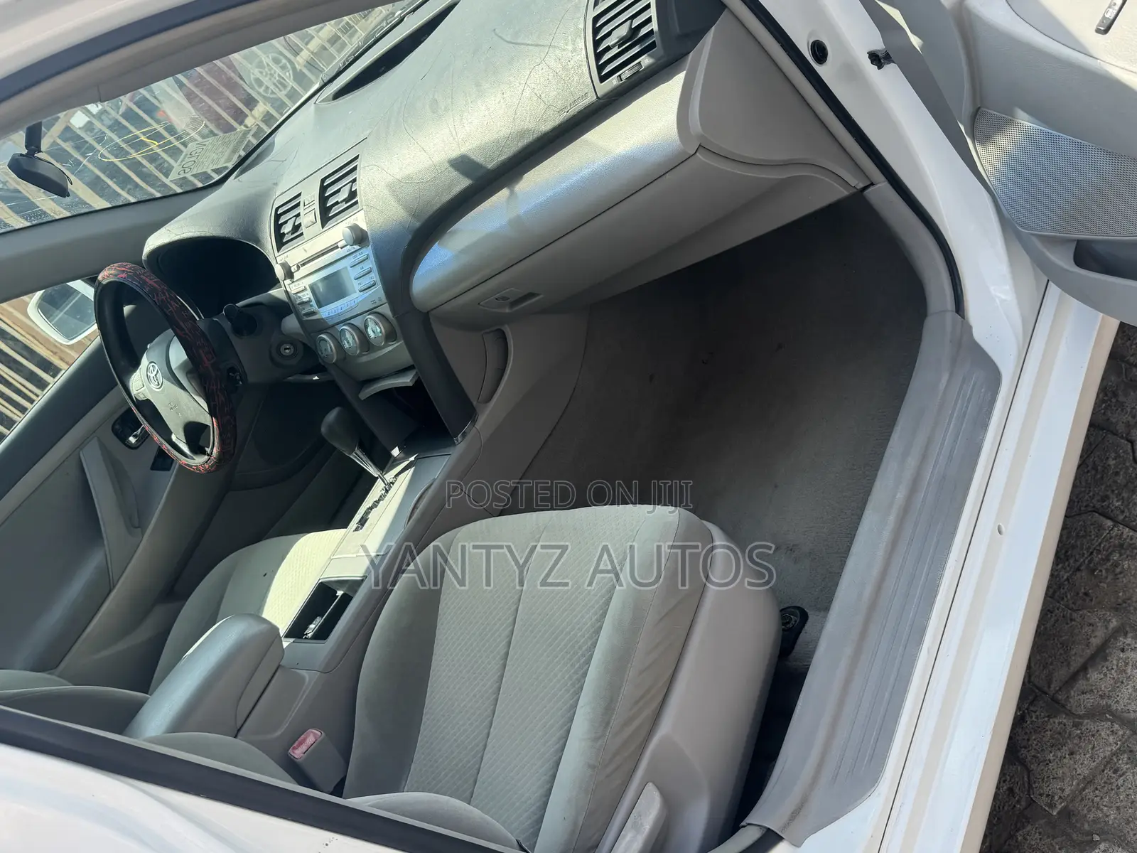 Toyota Camry LE 4dr Sedan (2.4L 4cyl 5A) 2008 White