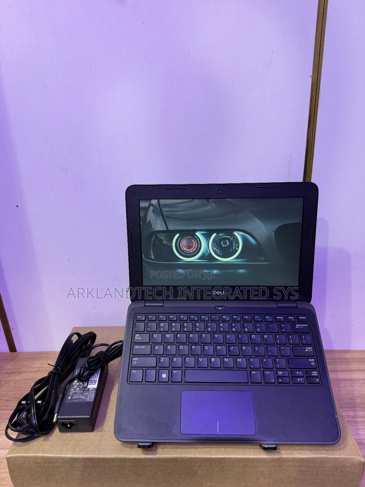 New Laptop Dell Latitude 3350 4GB Intel Celeron SSD 60GB
