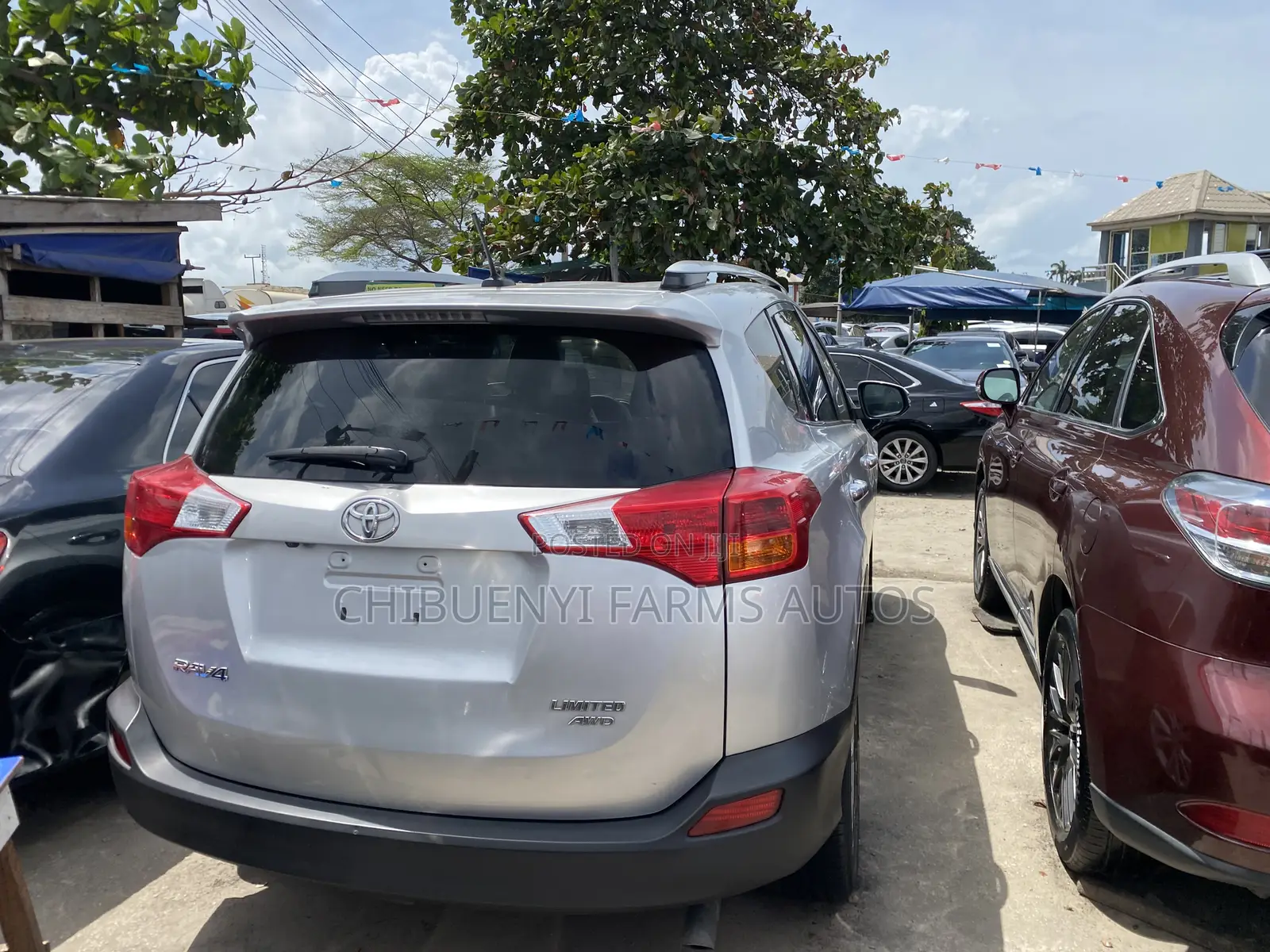 Toyota RAV4 Limited 4dr SUV AWD (2.5L 4cyl 6A) 2015 Silver