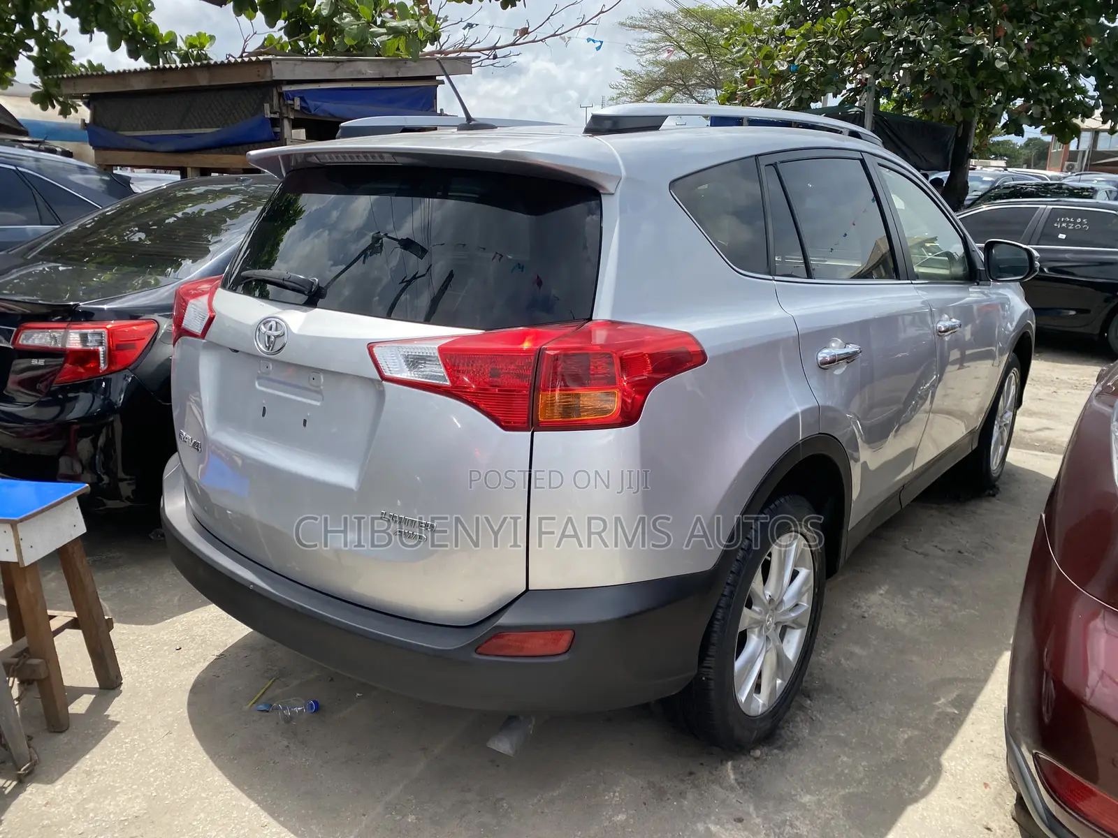 Toyota RAV4 Limited 4dr SUV AWD (2.5L 4cyl 6A) 2015 Silver