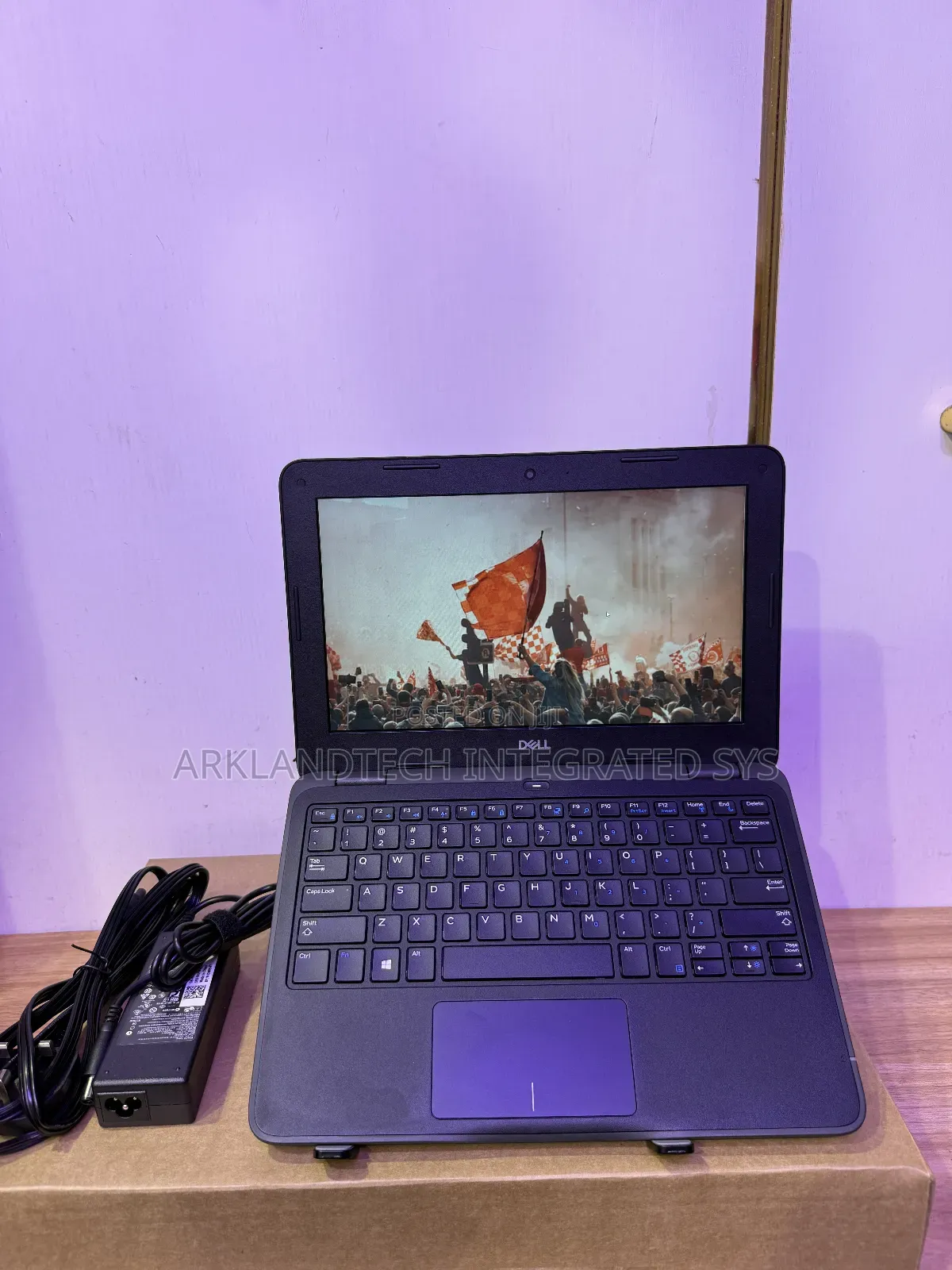 New Laptop Dell Latitude 3420 4GB Intel Celeron SSD 60GB
