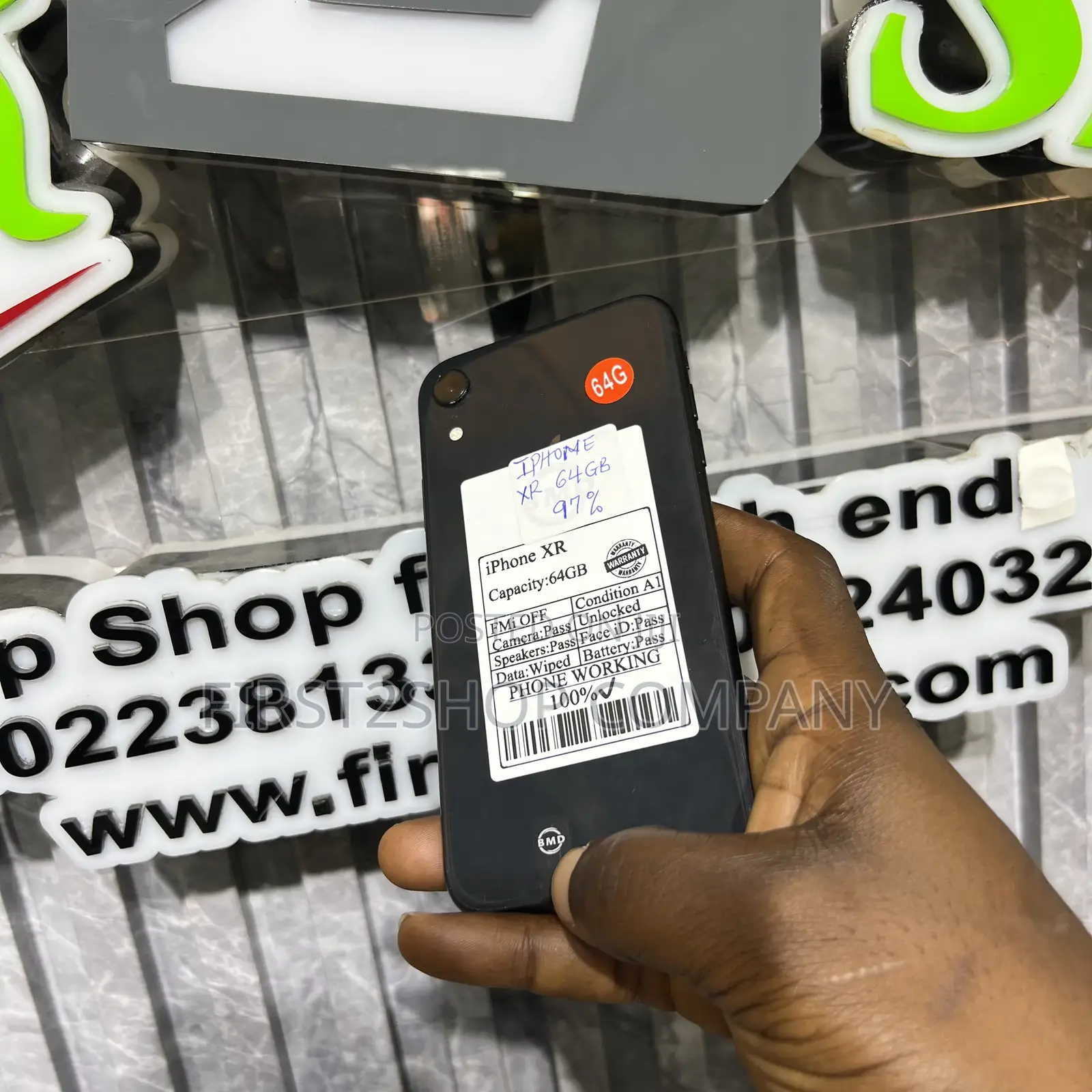 Apple iPhone XR 64 GB Black