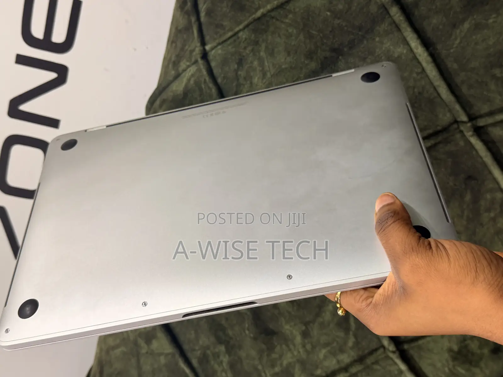 Laptop Apple MacBook Pro 2020 16GB Intel Core i5 SSD 512GB