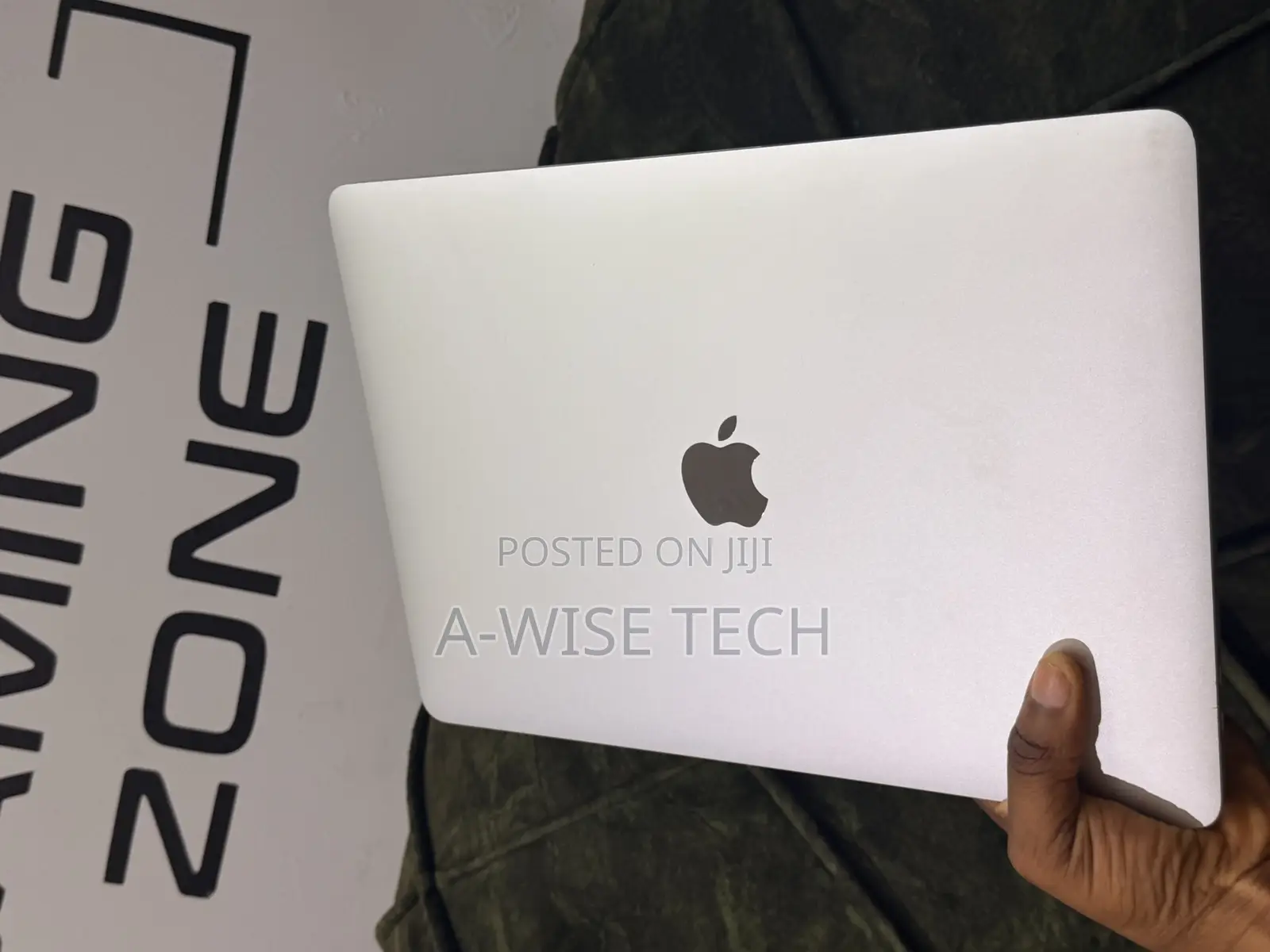 Laptop Apple MacBook Pro 2020 16GB Intel Core i5 SSD 512GB