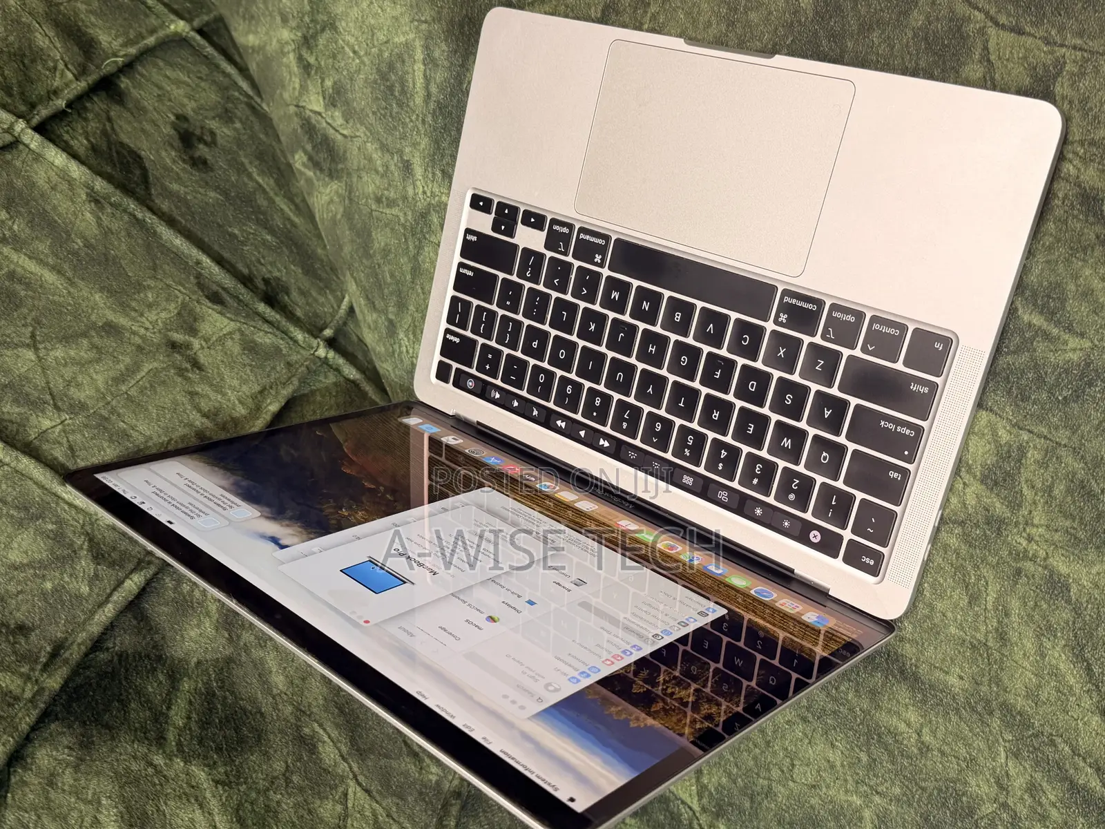 Laptop Apple MacBook Pro 2020 16GB Intel Core i5 SSD 512GB
