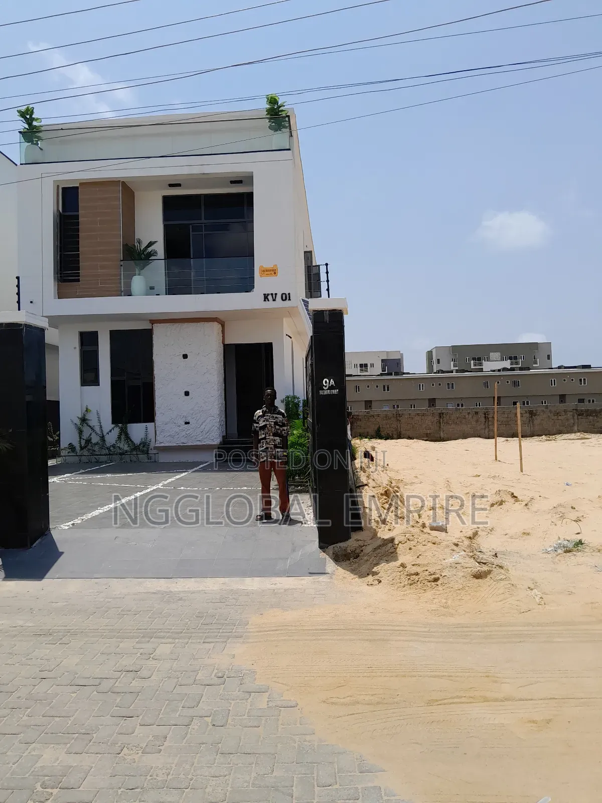 5bdrm Duplex in Royal Prime, Chevron for sale