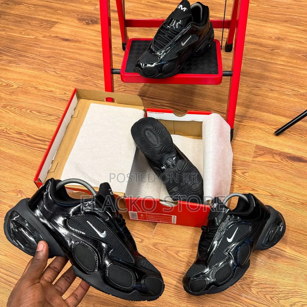 Original Nike Air Max Muse Sneakers