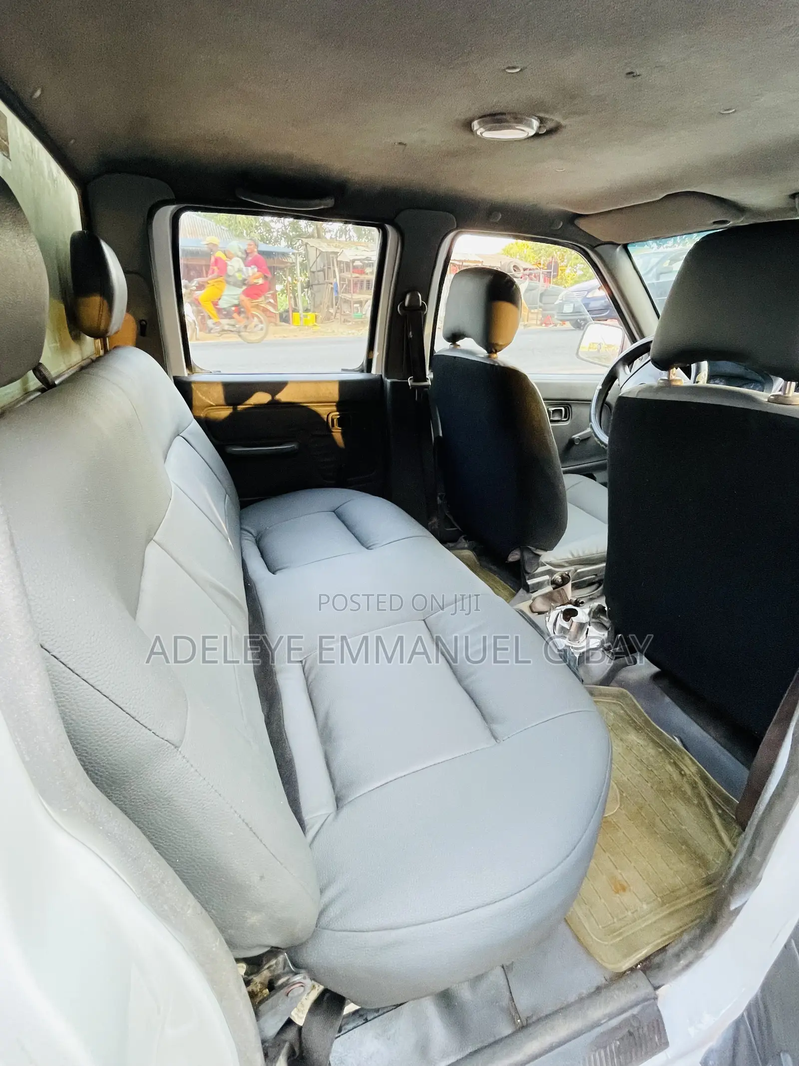 Nissan Hardbody 2012 White