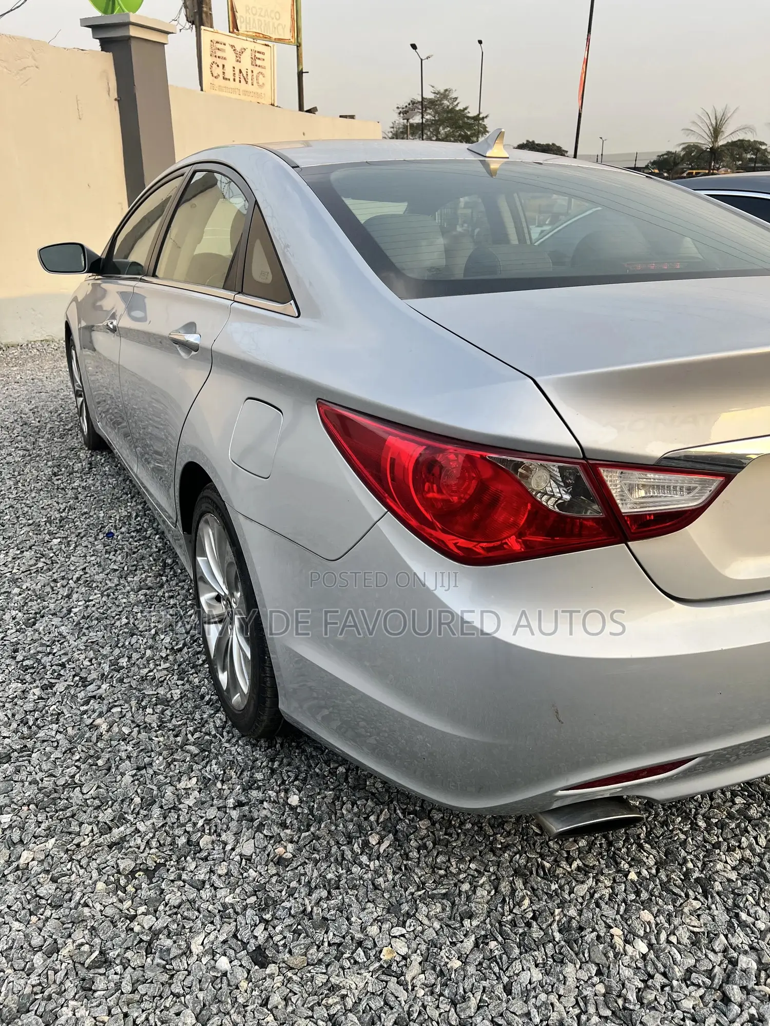 Hyundai Sonata SE 2.0T Sedan FWD (2.0L 4cyl 6A) 2012 Silver
