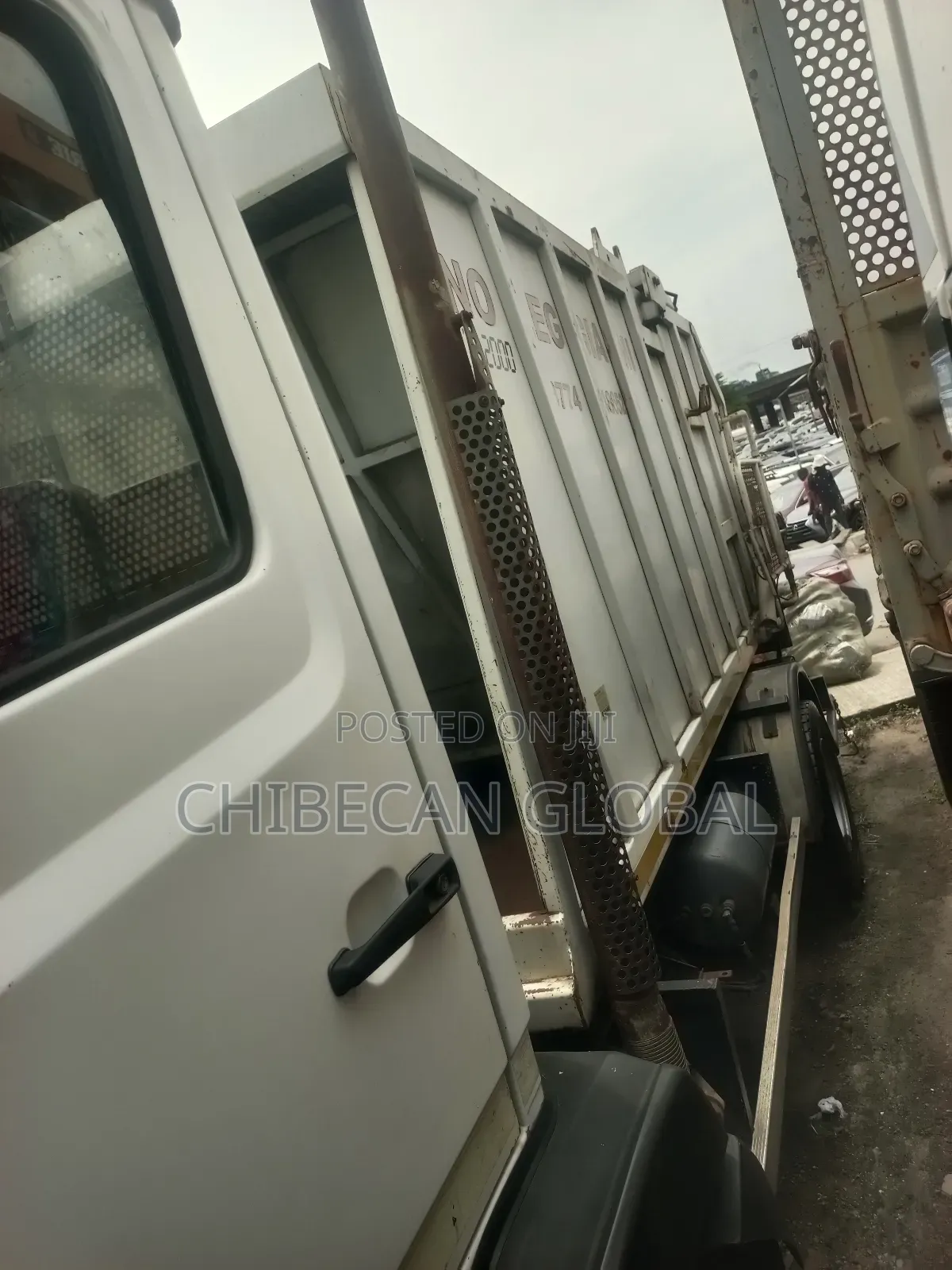 814 Benz Garbage Compactor Truck (Foreign Used)