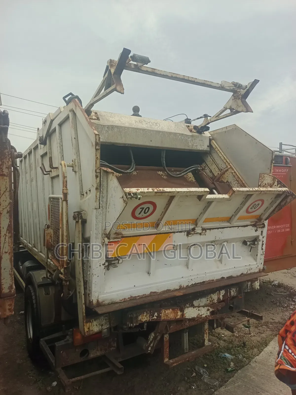 814 Benz Garbage Compactor Truck (Foreign Used)