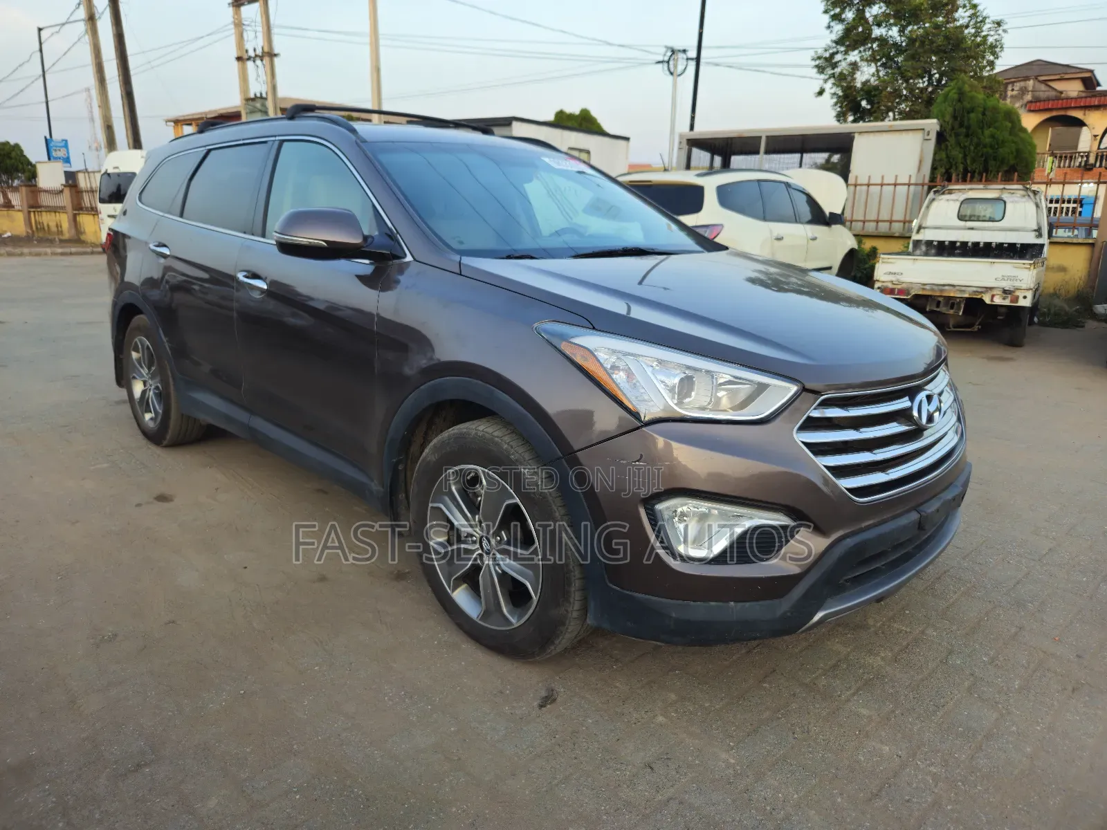 Hyundai Santa Fe GLS 4dr SUV AWD (3.3L 6cyl 6A) 2014 Brown