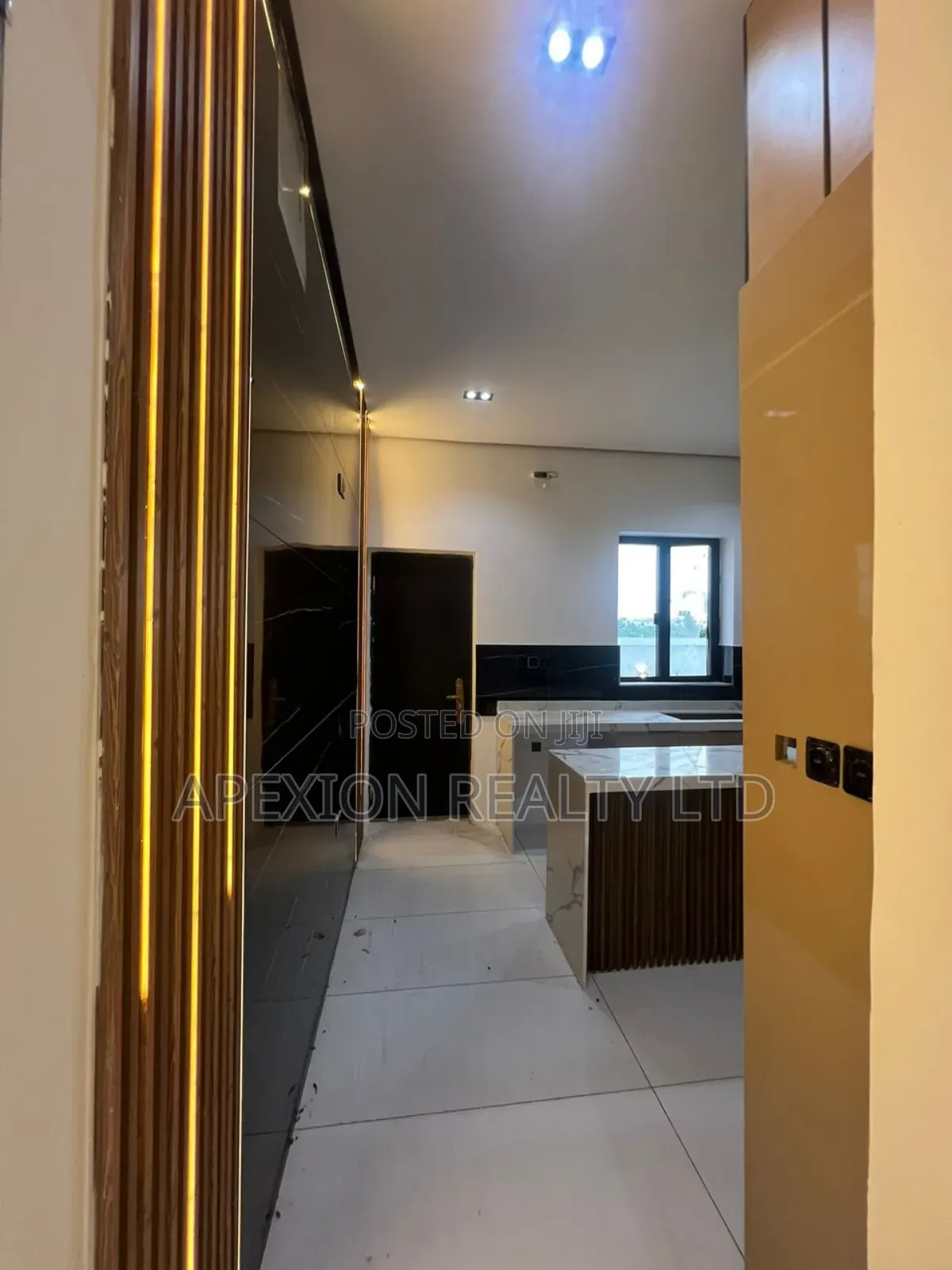 4bdrm Duplex in Royal Pine Estate, Lekki Phase 2 for sale