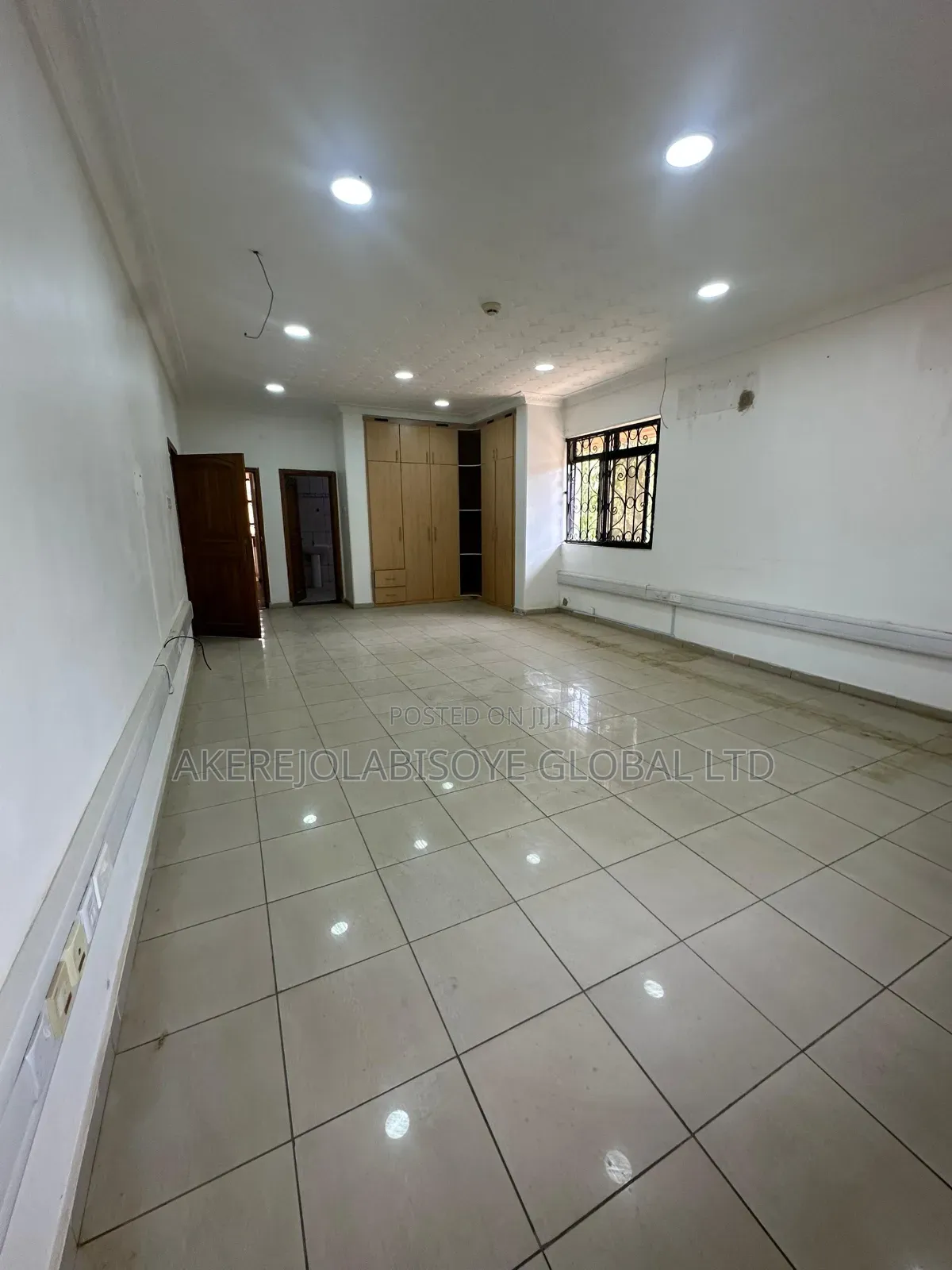 10bdrm Duplex in Wuse 2 Abuja for rent
