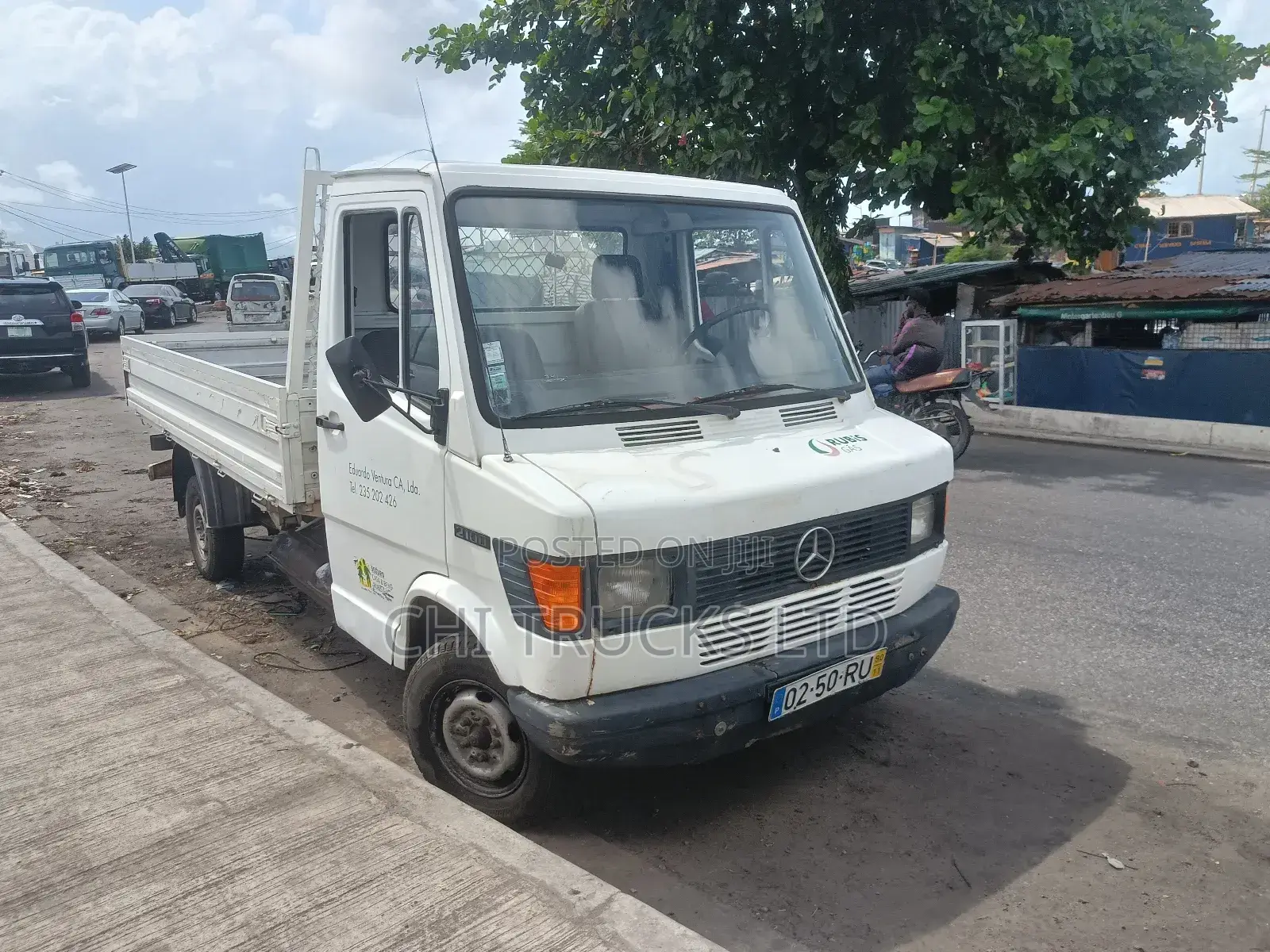 Mercedes Benz 210 Mini Truck