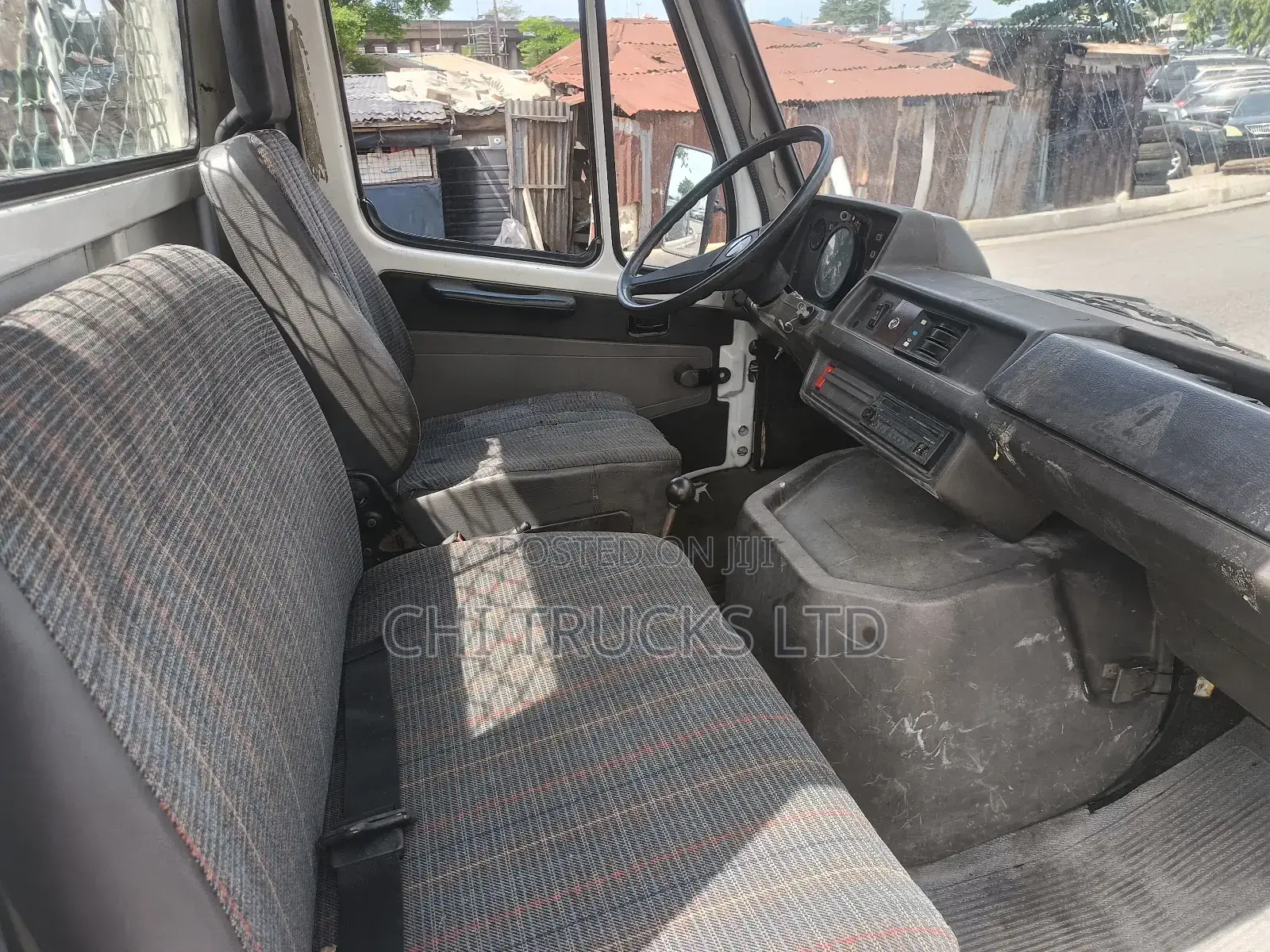 Mercedes Benz 210 Mini Truck