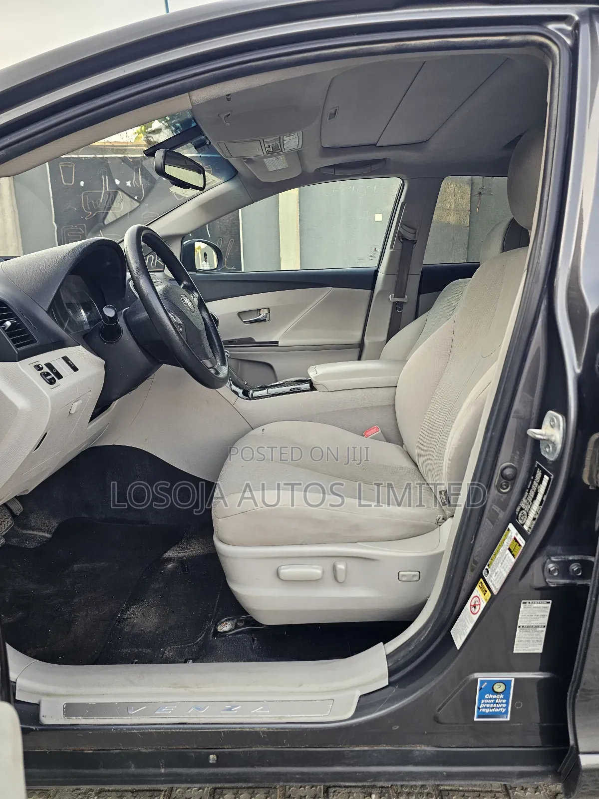 Toyota Venza AWD 2012 Gray