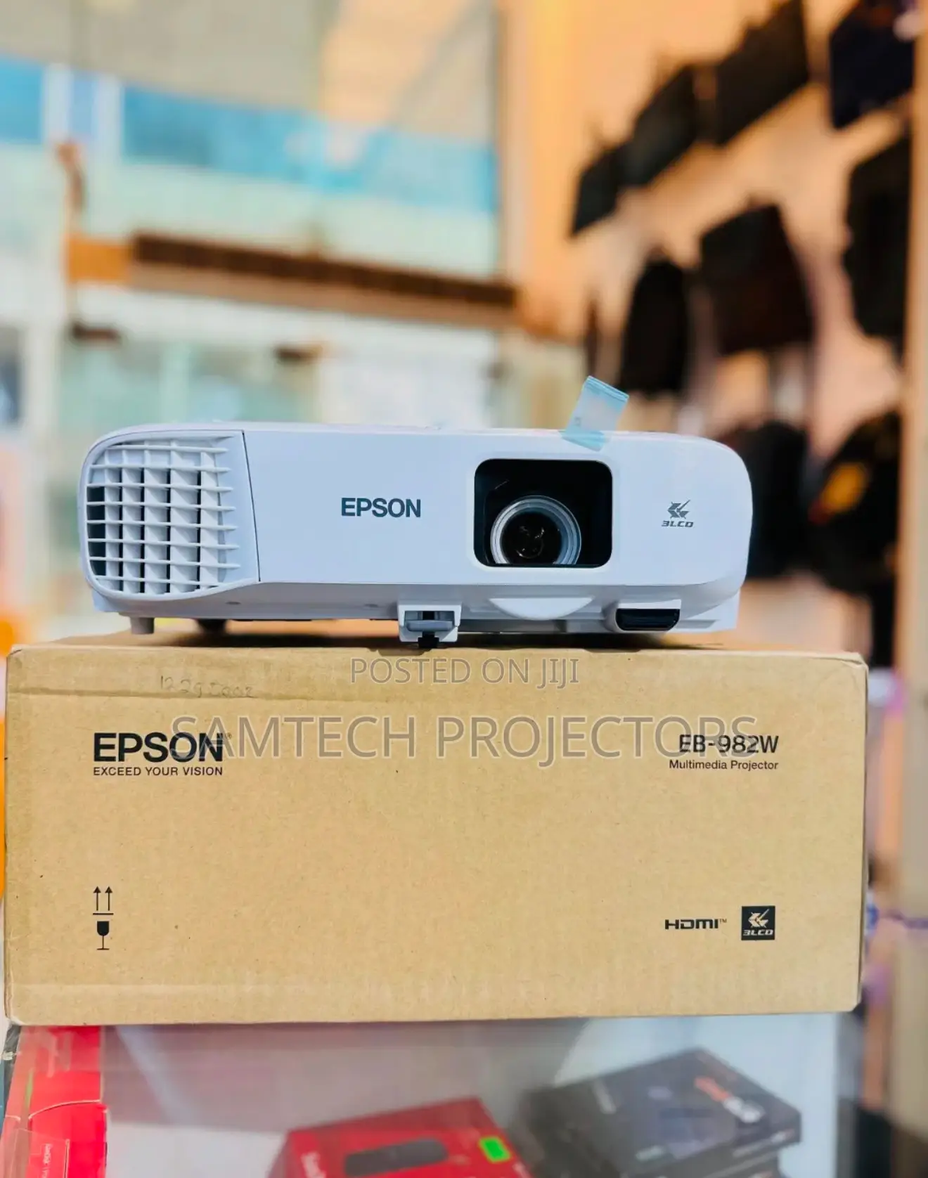 Brand New Epson Projector in Abuja, Lagos Island, Warri, Ph, Ibadan