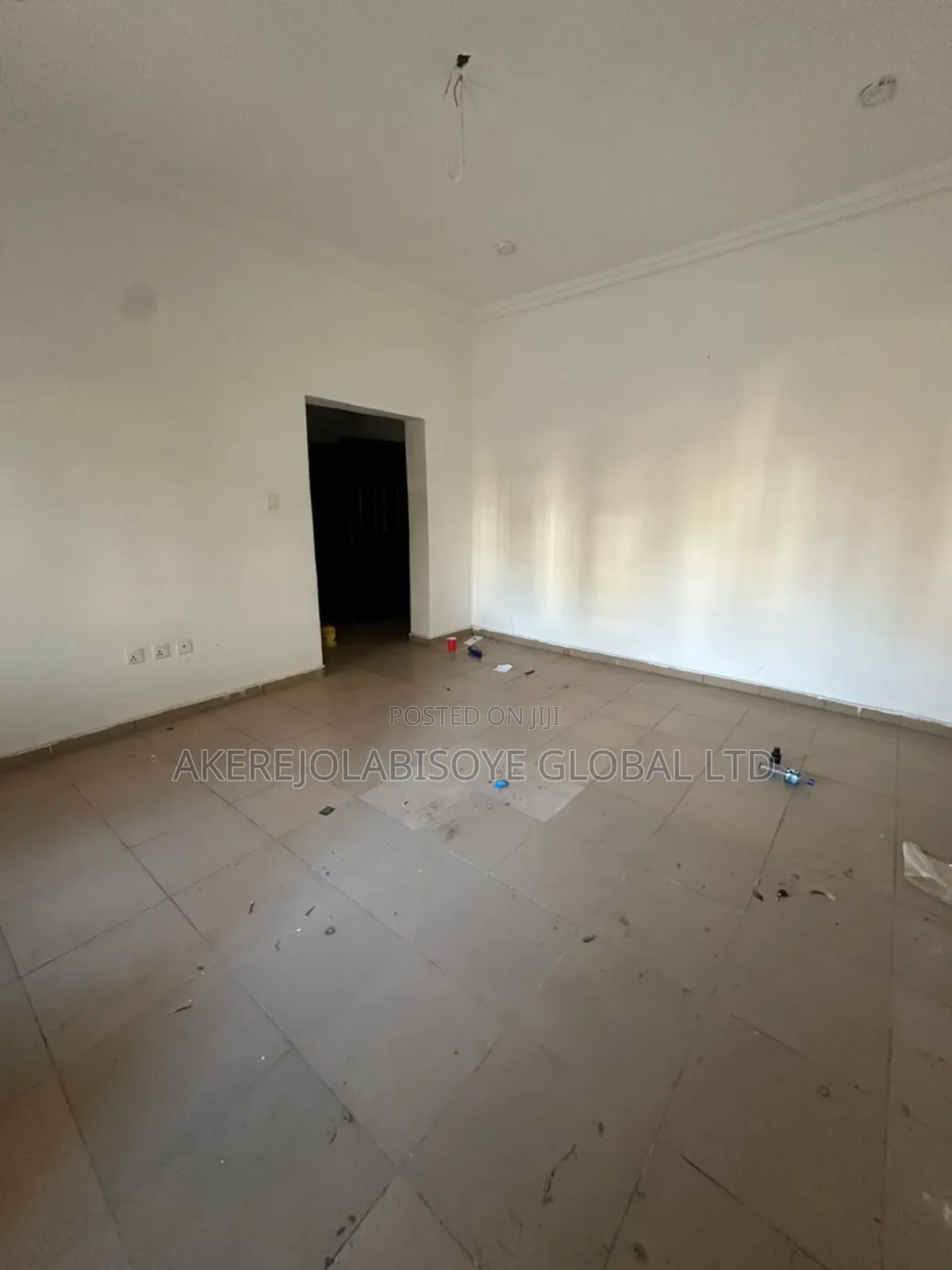 3bdrm Apartment in Gwarinpa Extension, Life Camp for rent
