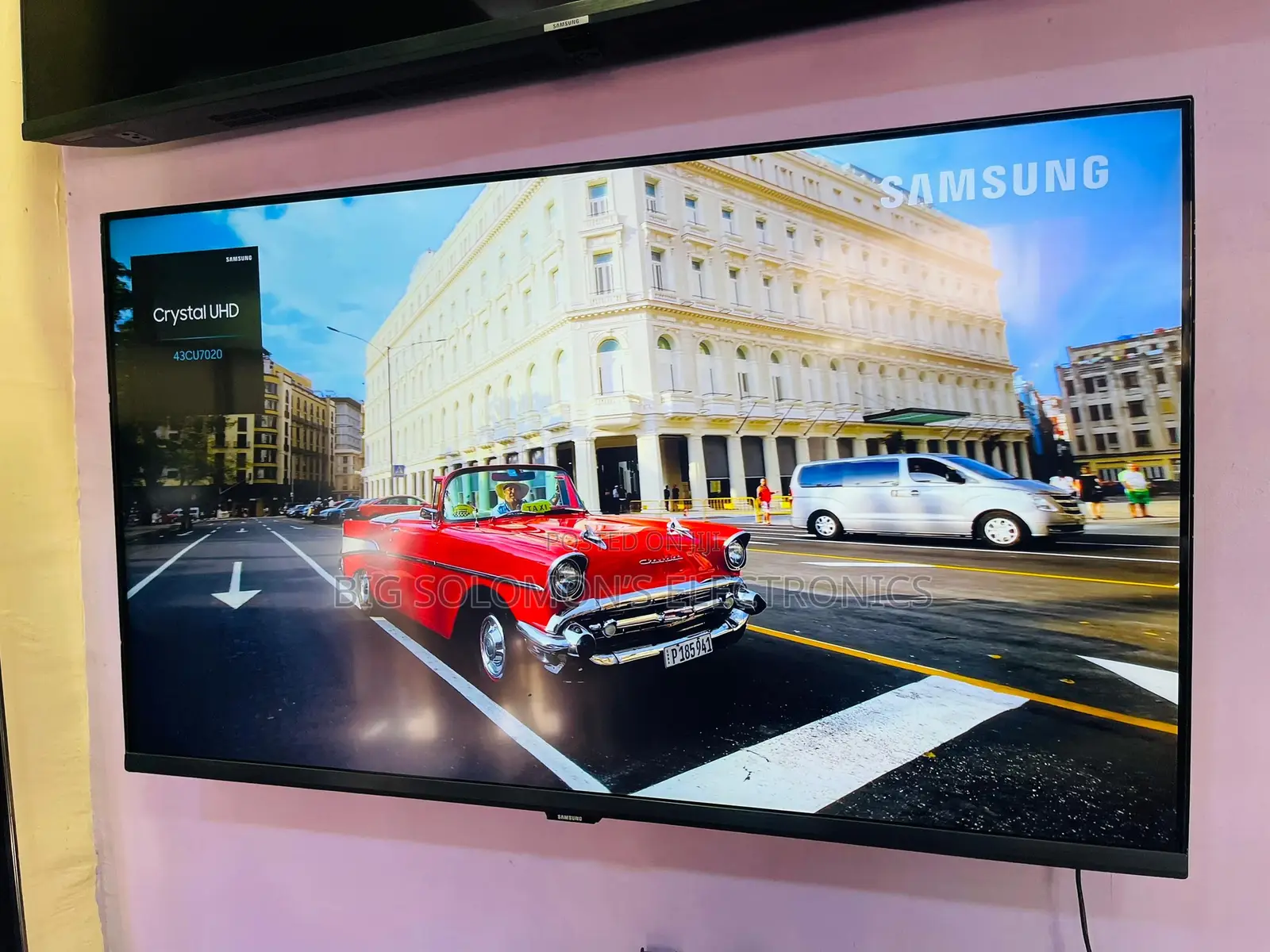 Samsung 43" Crystal Uhd Cu)