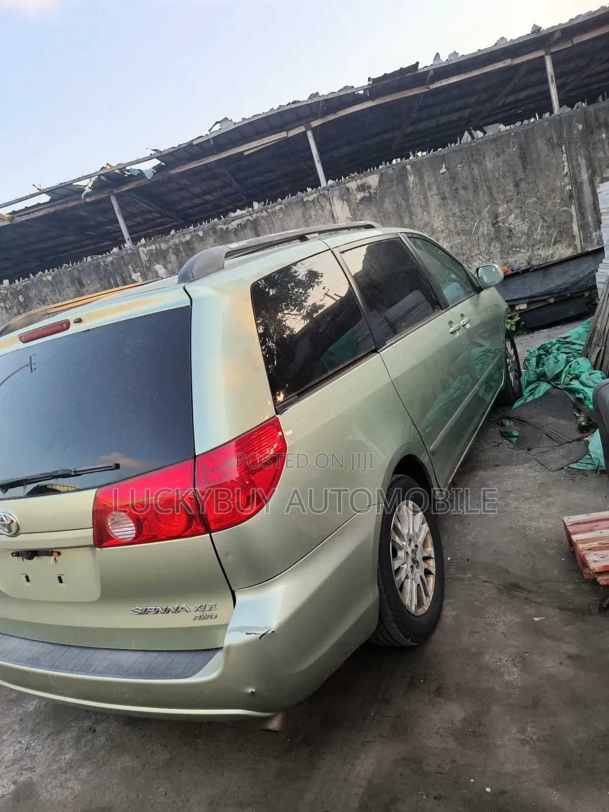 Toyota Sienna XLE AWD 2009 Green