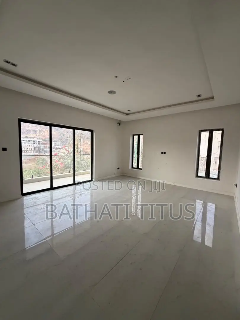 6bdrm Duplex in Katampe Extension for sale