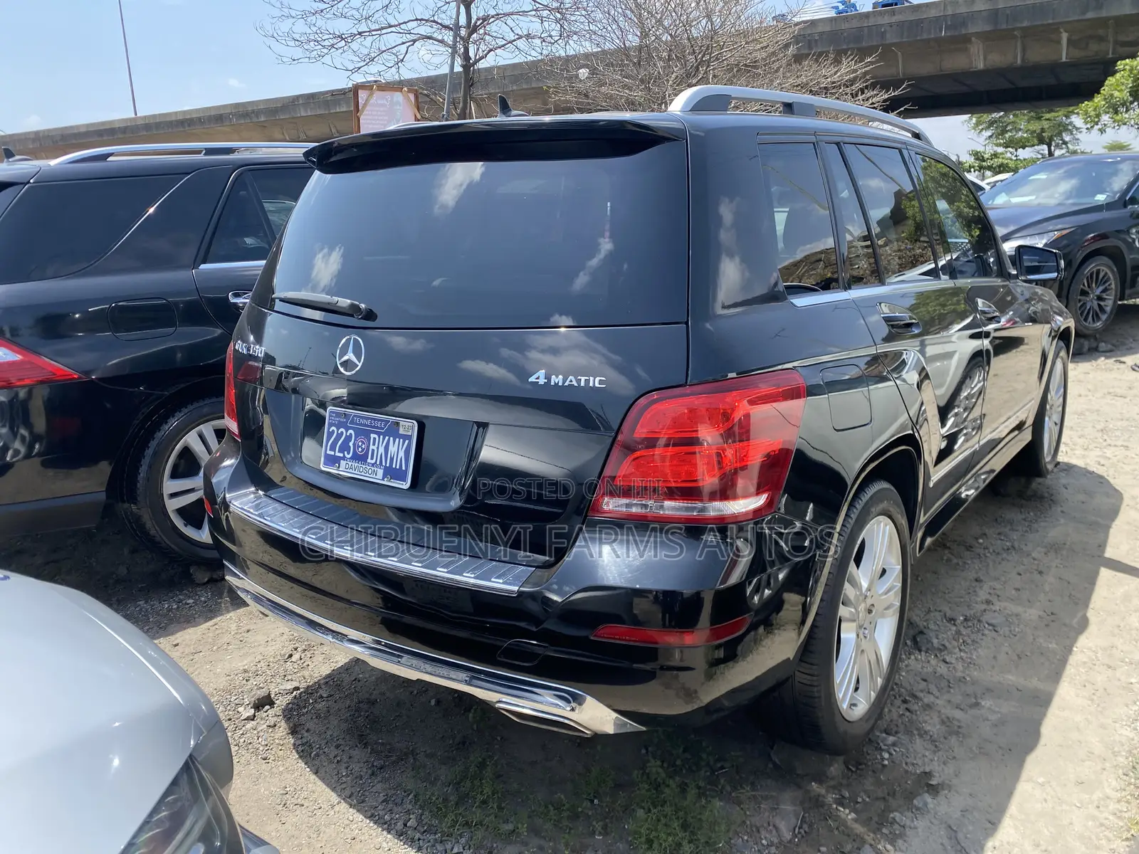 Mercedes-Benz GLK-Class Base GLK 350 4dr AWD 4MATIC (3.5L 6cyl 7A) 2015