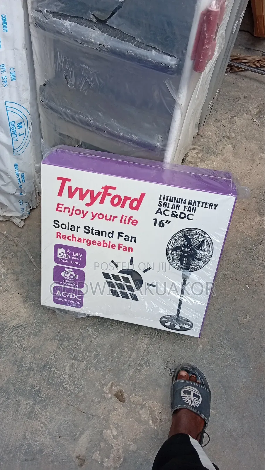 Tvvy Ford Rechargeable Solar Fan