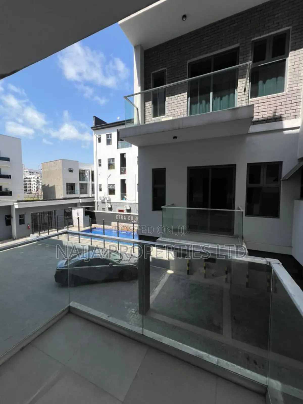 2bdrm Maisonette in Off Freedom Way, Lekki Phase 1 for rent