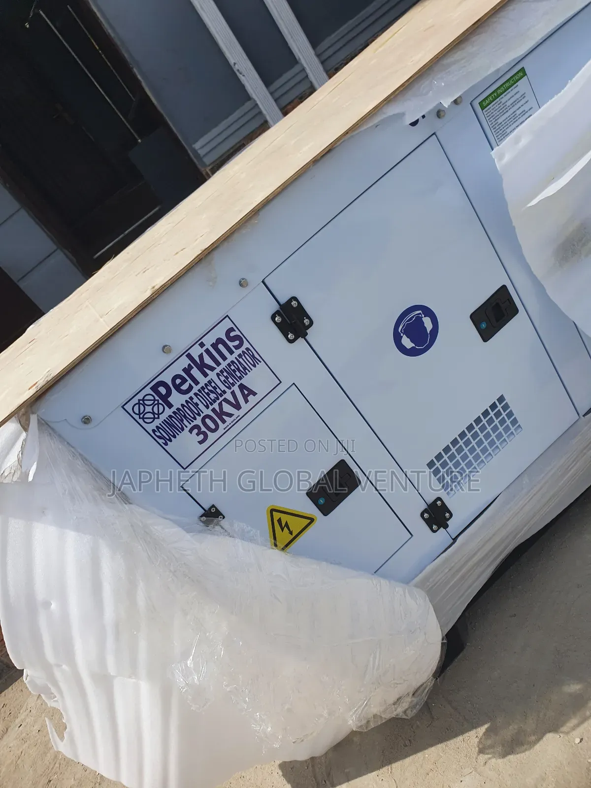 Heavy Duty 30kva Perkins Generator – Soundproof Diesel Powerhouse