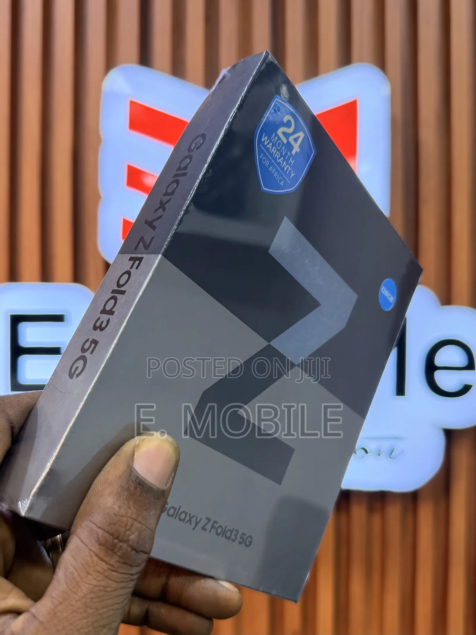 New Samsung Galaxy Z Fold 3 256 GB Black