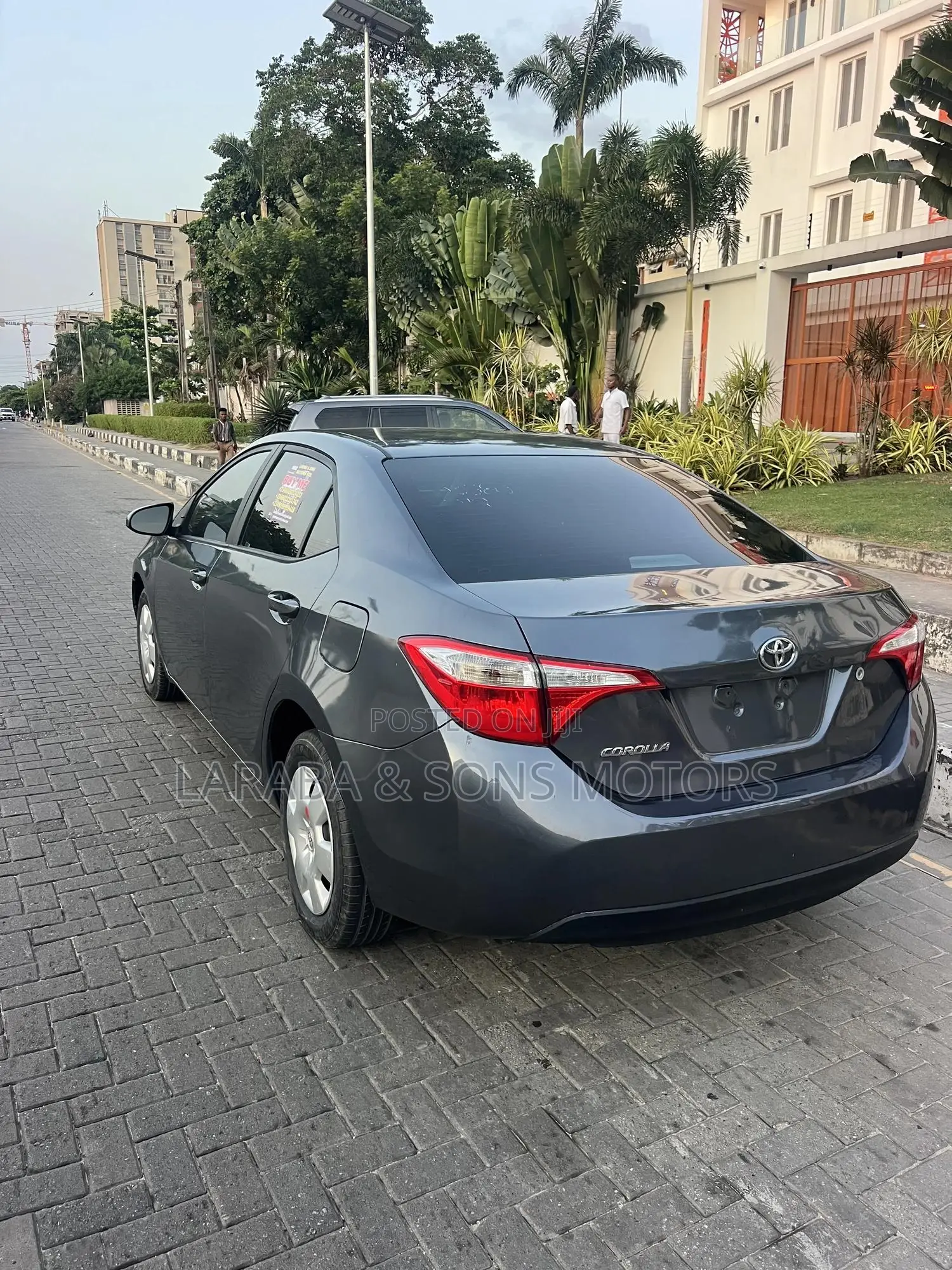 Toyota Corolla LE Eco 4dr Sedan (1.8L 4cyl CVT) 2014 Gray
