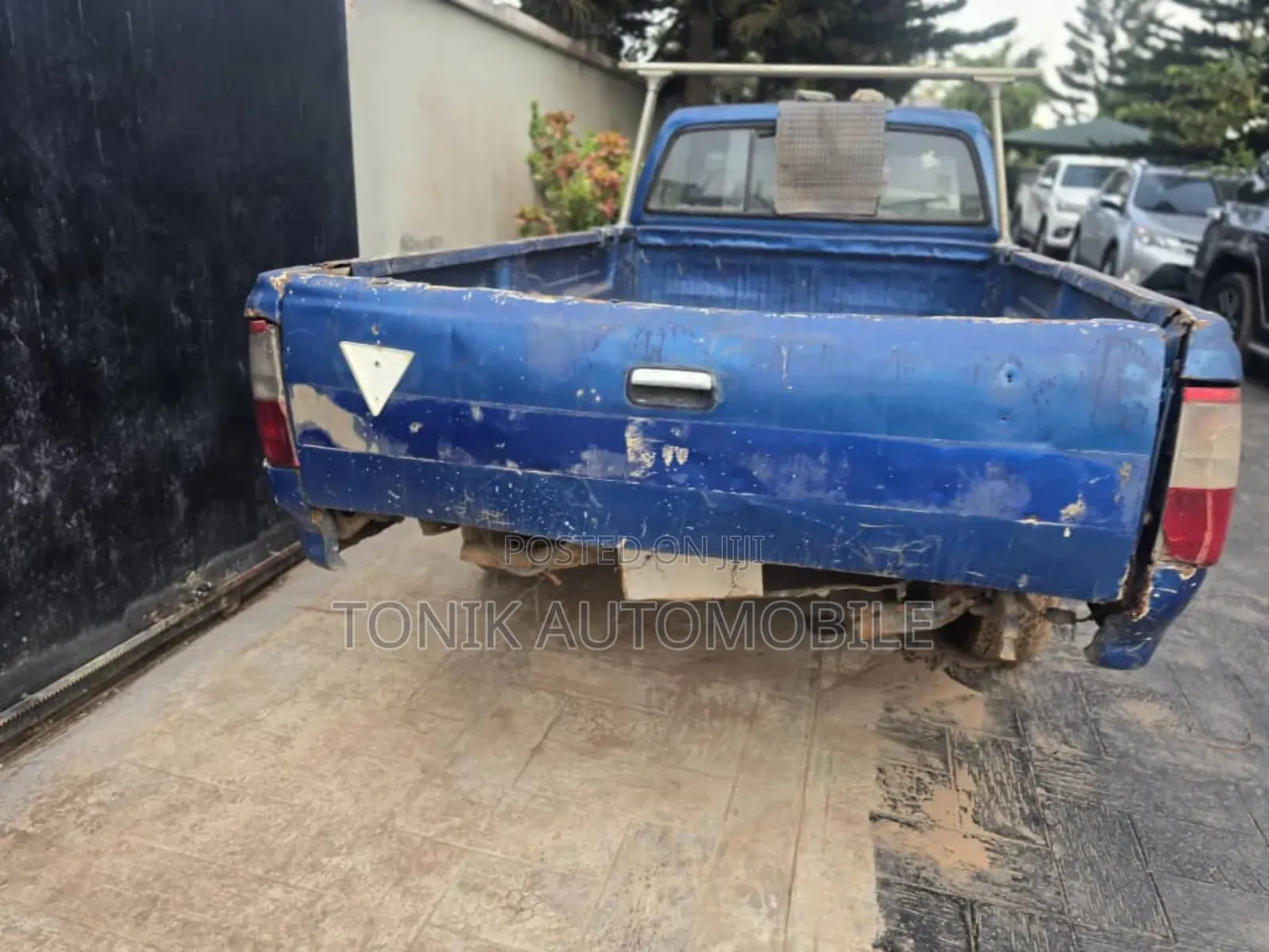 Toyota Hilux 1998 Blue