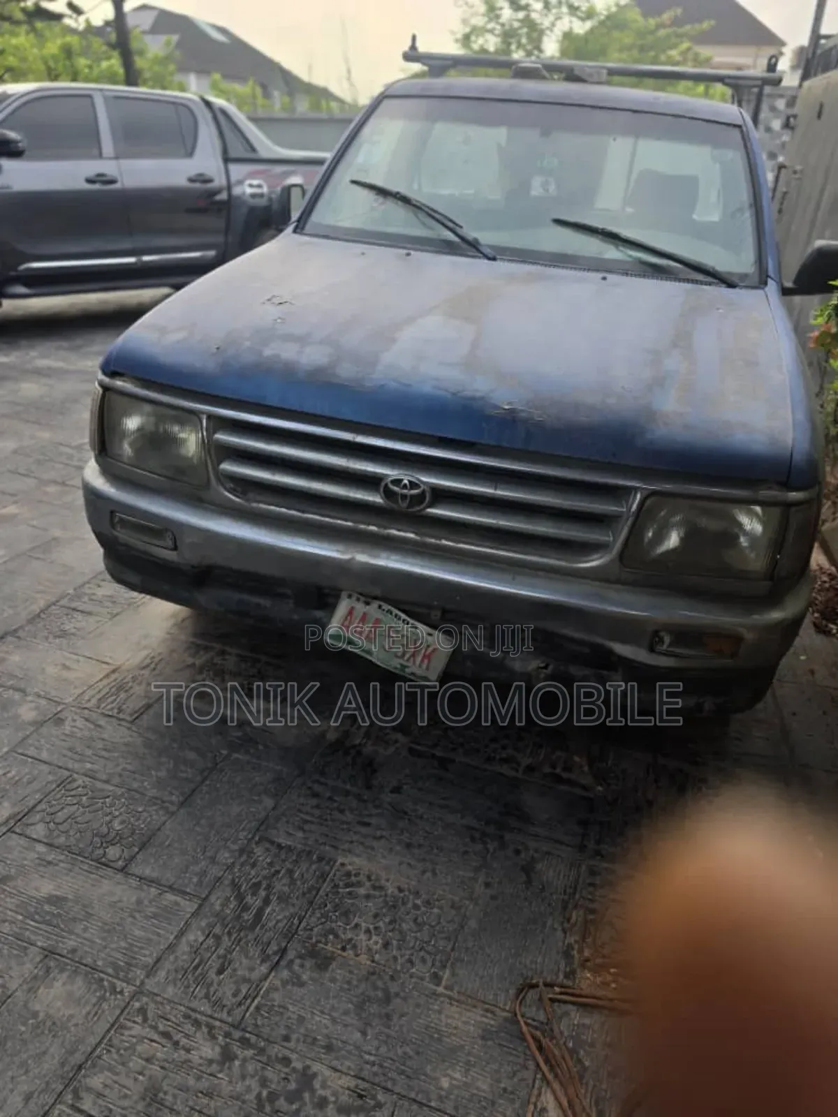 Toyota Hilux 1998 Blue