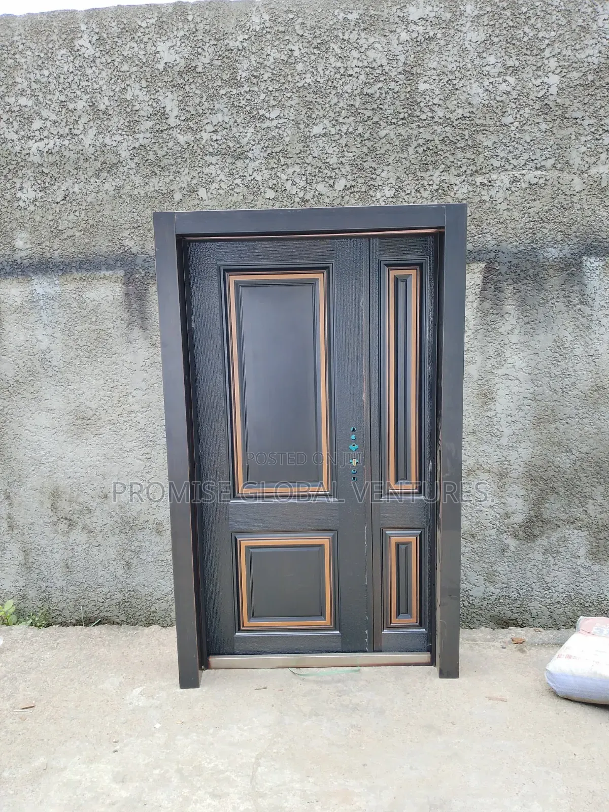 9inche Frame Cast Door