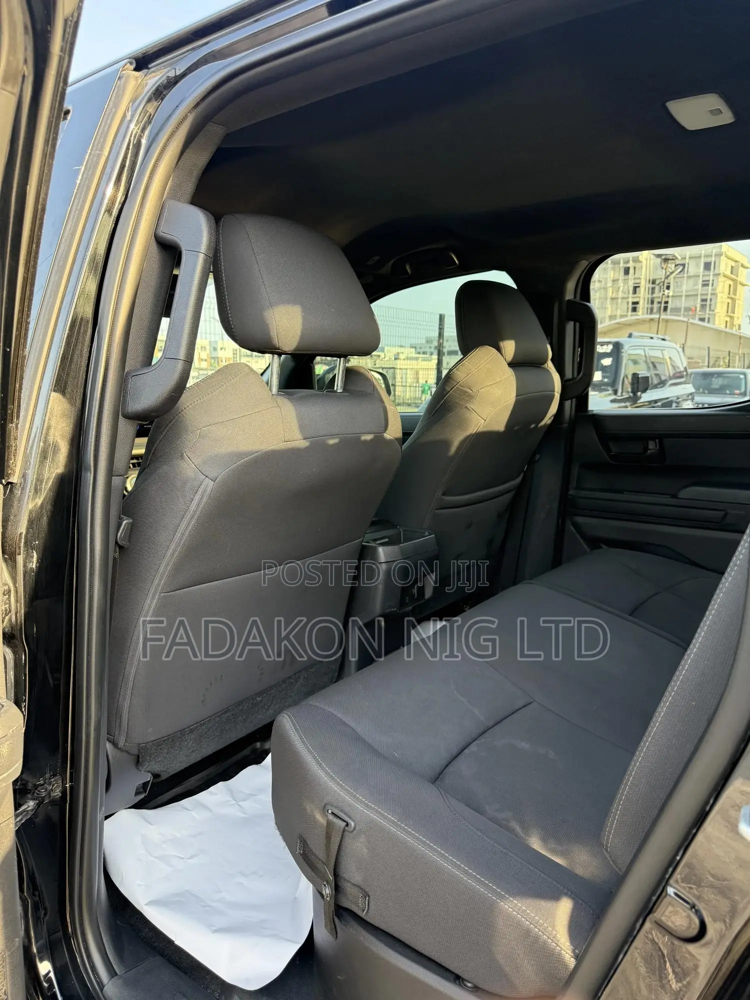 Toyota Tacoma SR5 Access Cab 6' Bed AT 2024 Black