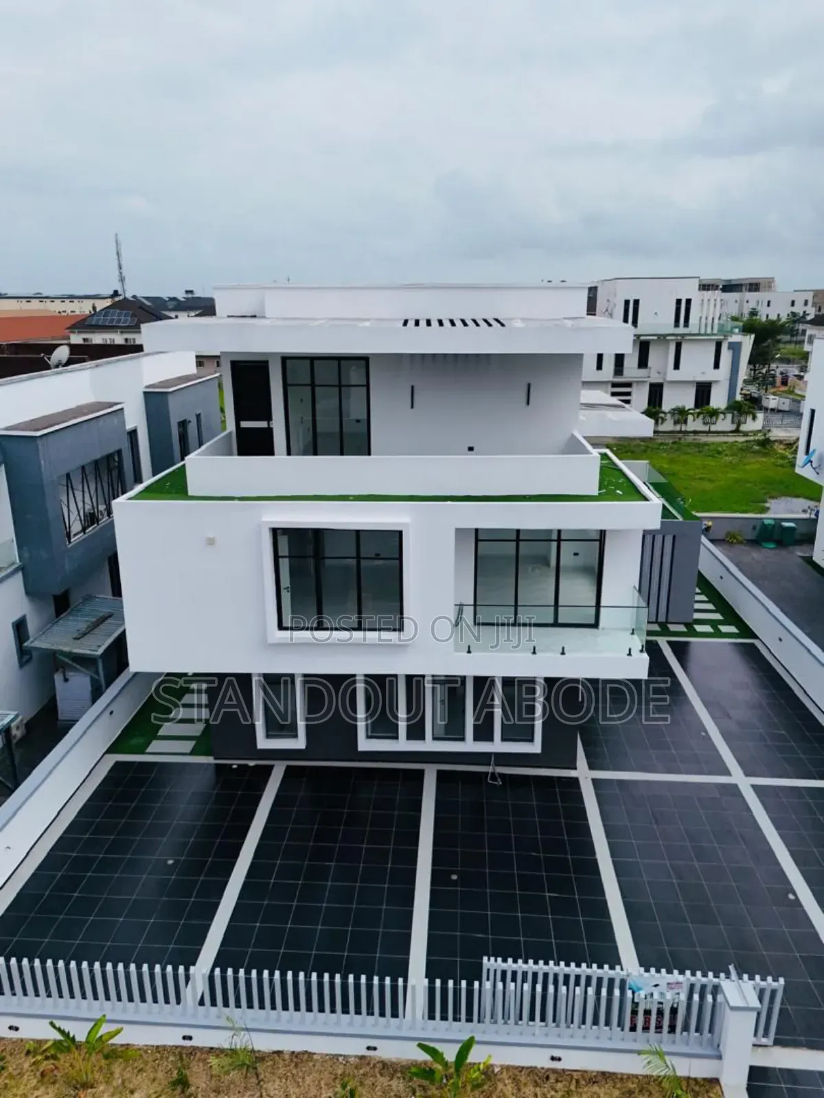 5bdrm Duplex in In A Call To Access, Adeniyi Jones for sale