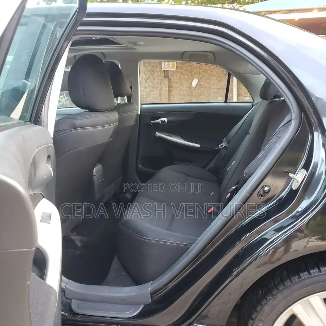 Toyota Corolla S 4dr Sedan (1.8L 4cyl 4A) 2013 Black