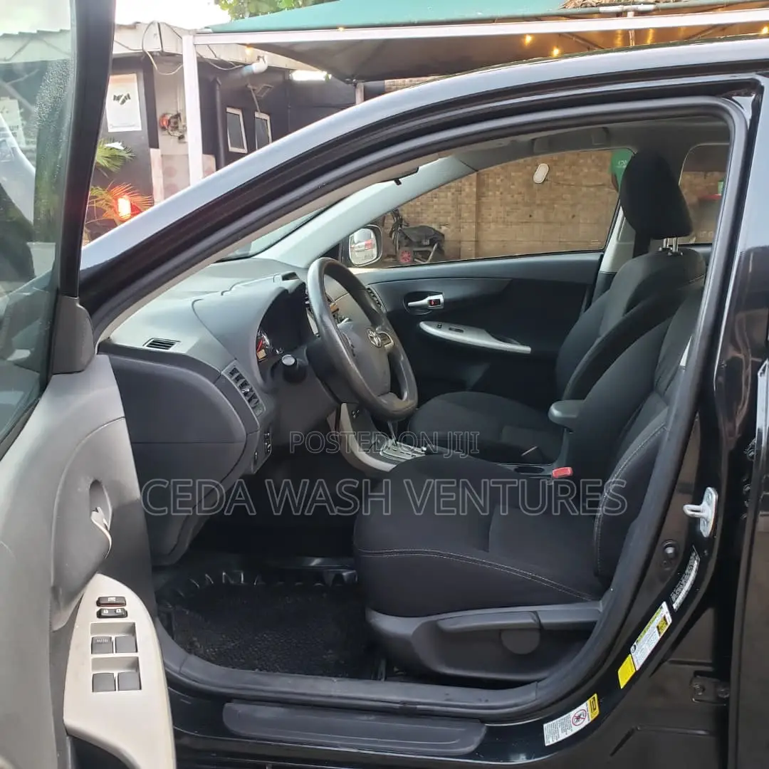 Toyota Corolla S 4dr Sedan (1.8L 4cyl 4A) 2013 Black