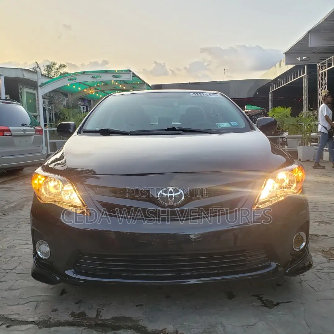 Toyota Corolla S 4dr Sedan (1.8L 4cyl 4A) 2013 Black